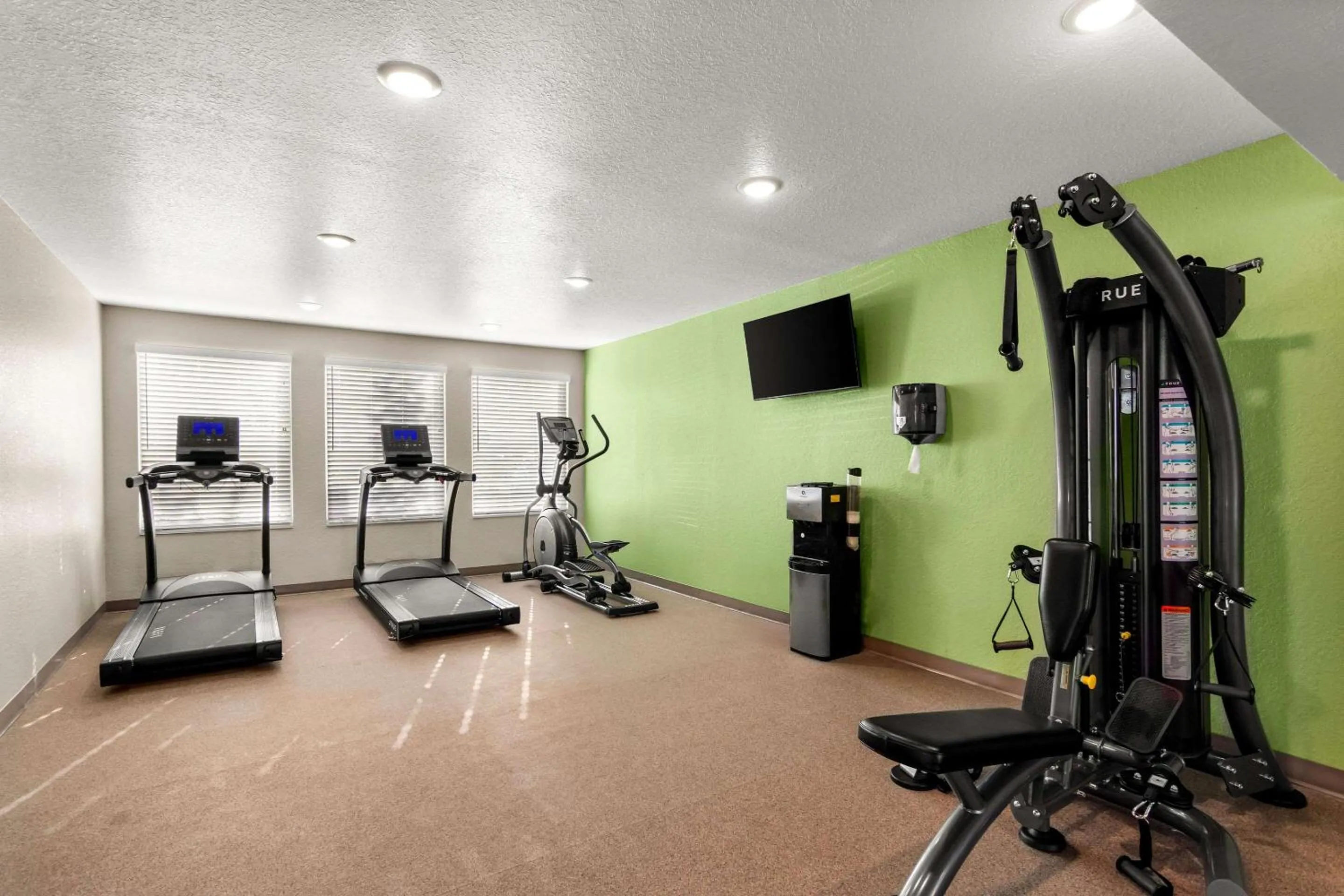 Fitness centre/facilities in WoodSpring Suites Port St Lucie
