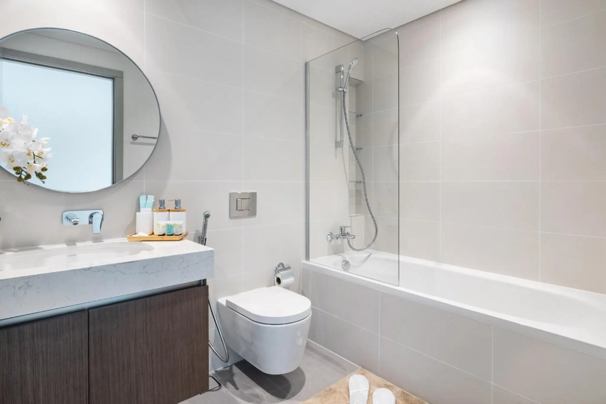 Toilet in Sea view 2-Bedroom - Beach Isle