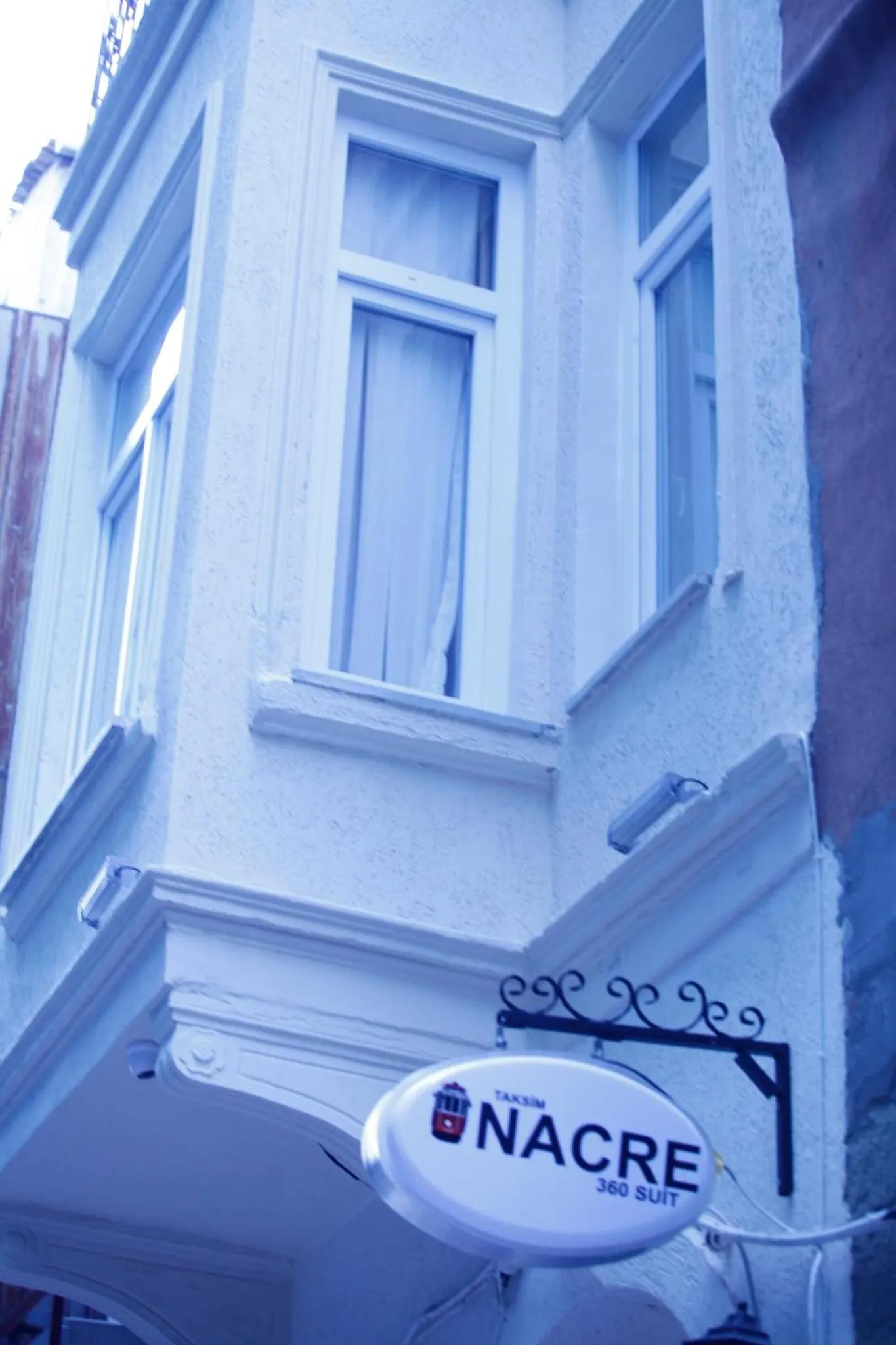 Property building in Taksim Nacre 360 Suit