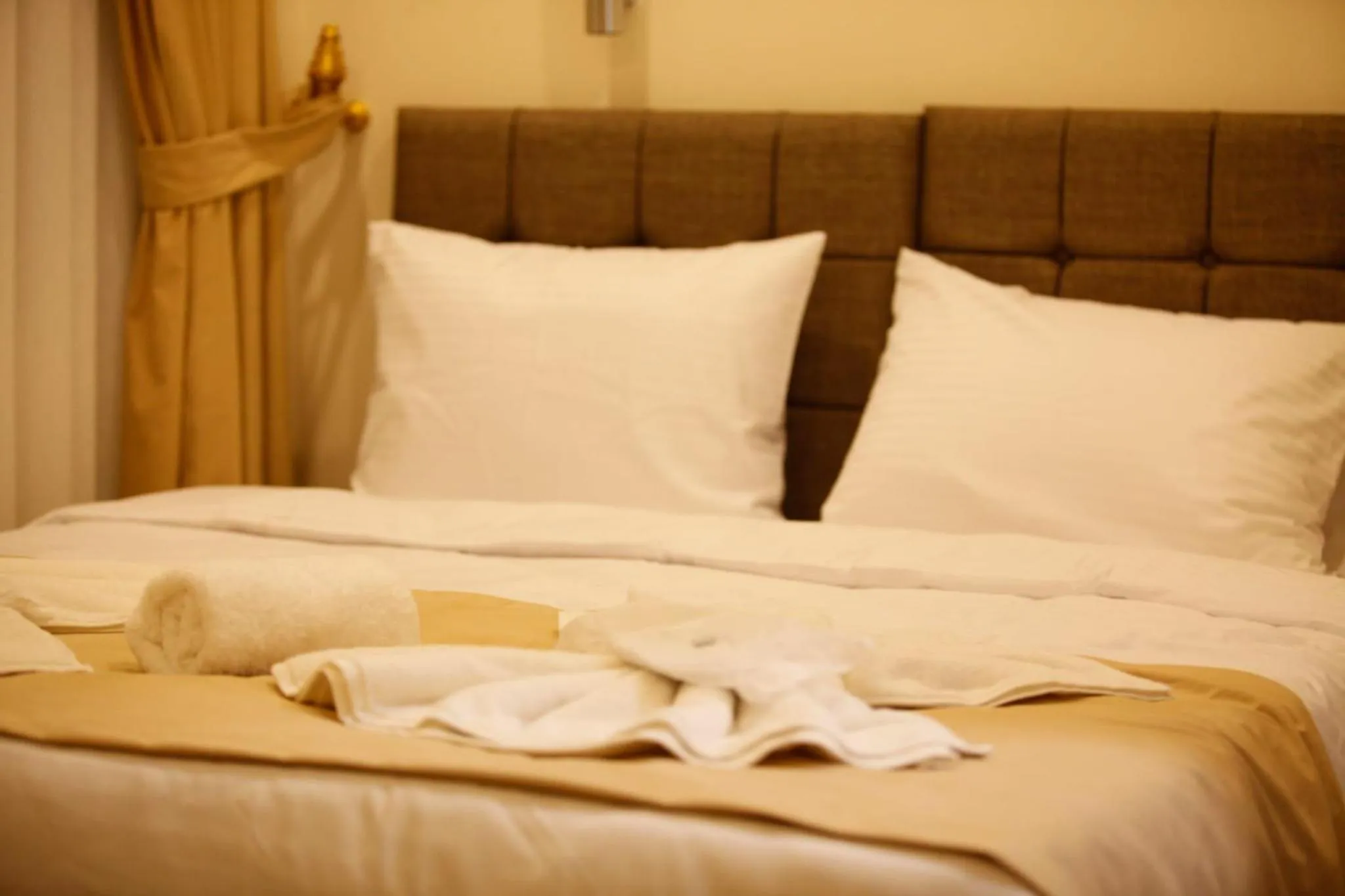 Bed in Taksim Nacre 360 Suit