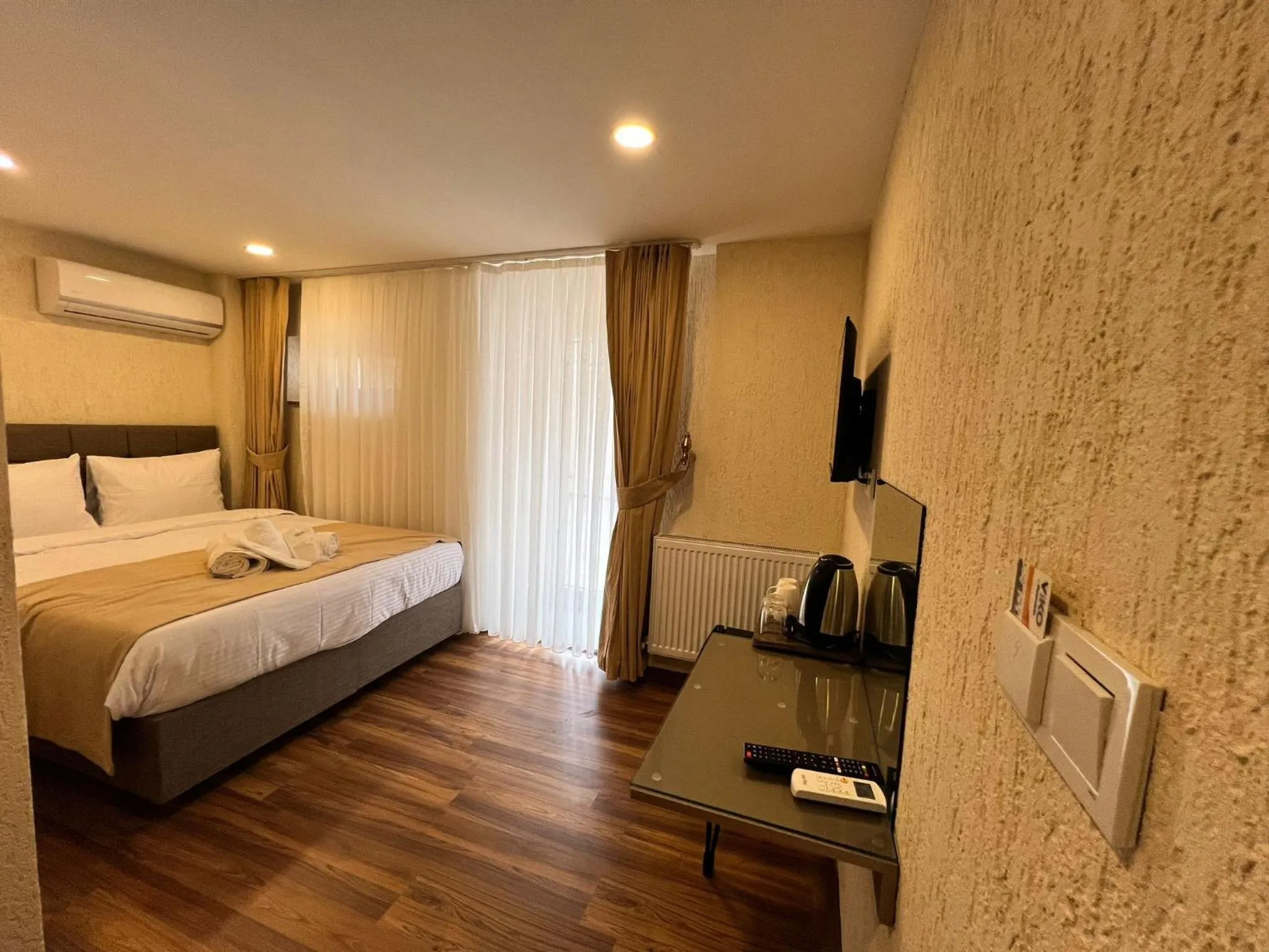 Bed in Taksim Nacre 360 Suit
