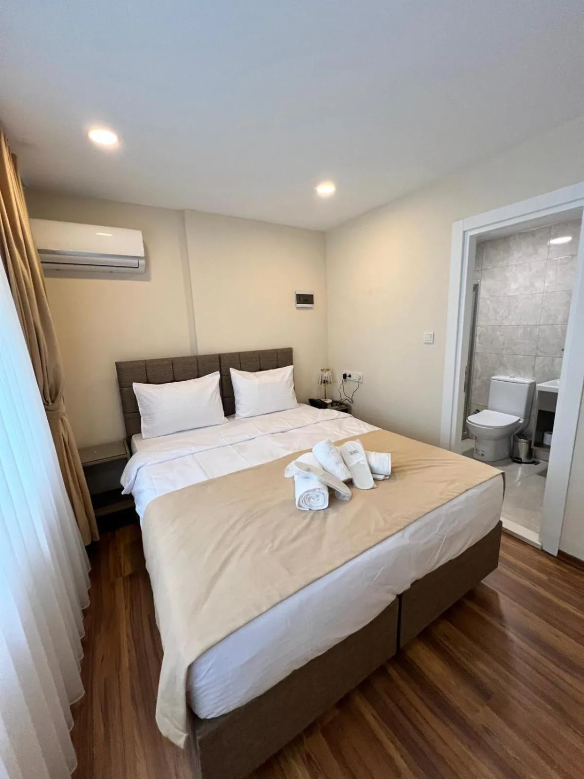 Bed in Taksim Nacre 360 Suit