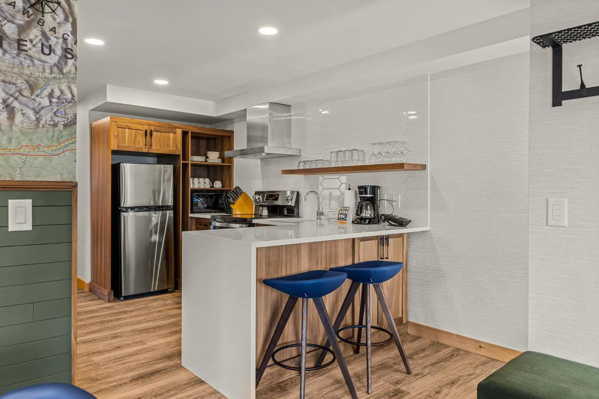 Kitchen or kitchenette in Hotel Canoe and Suites