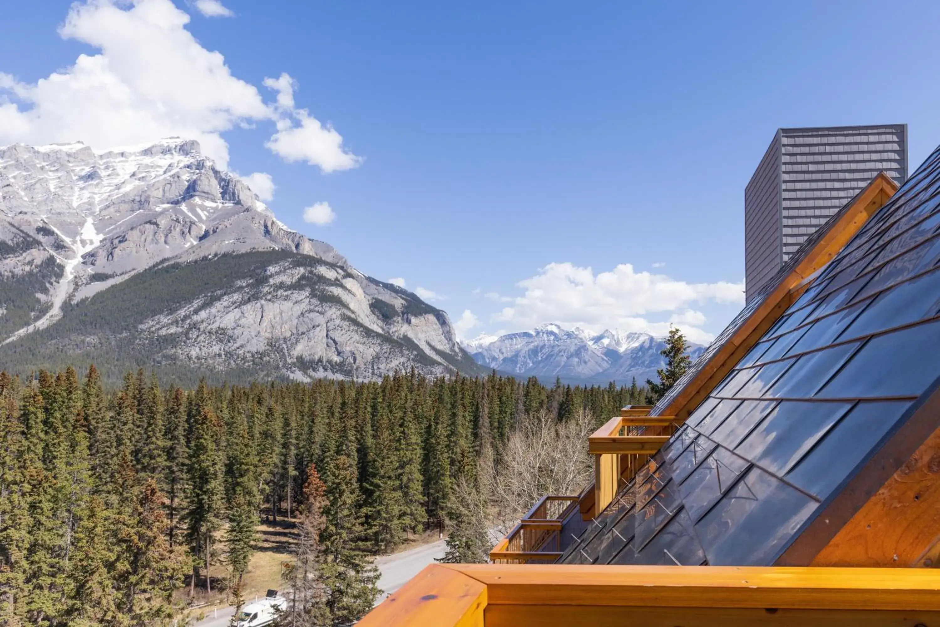 Property building in Hotel Canoe and Suites Property building in Hotel Canoe and Suites