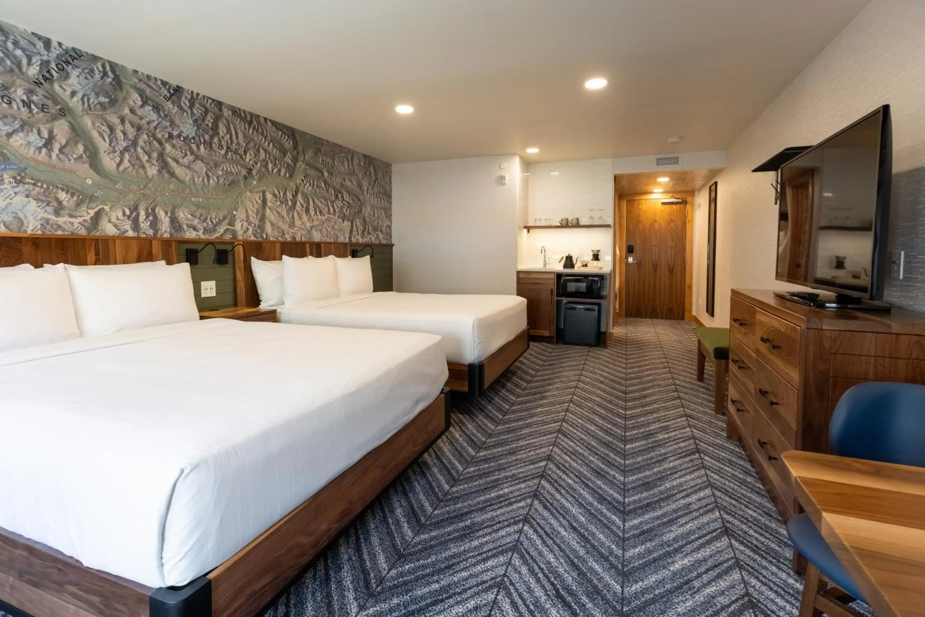 Superior 2 Queen Room in Hotel Canoe and Suites Superior 2 Queen Room in Hotel Canoe and Suites