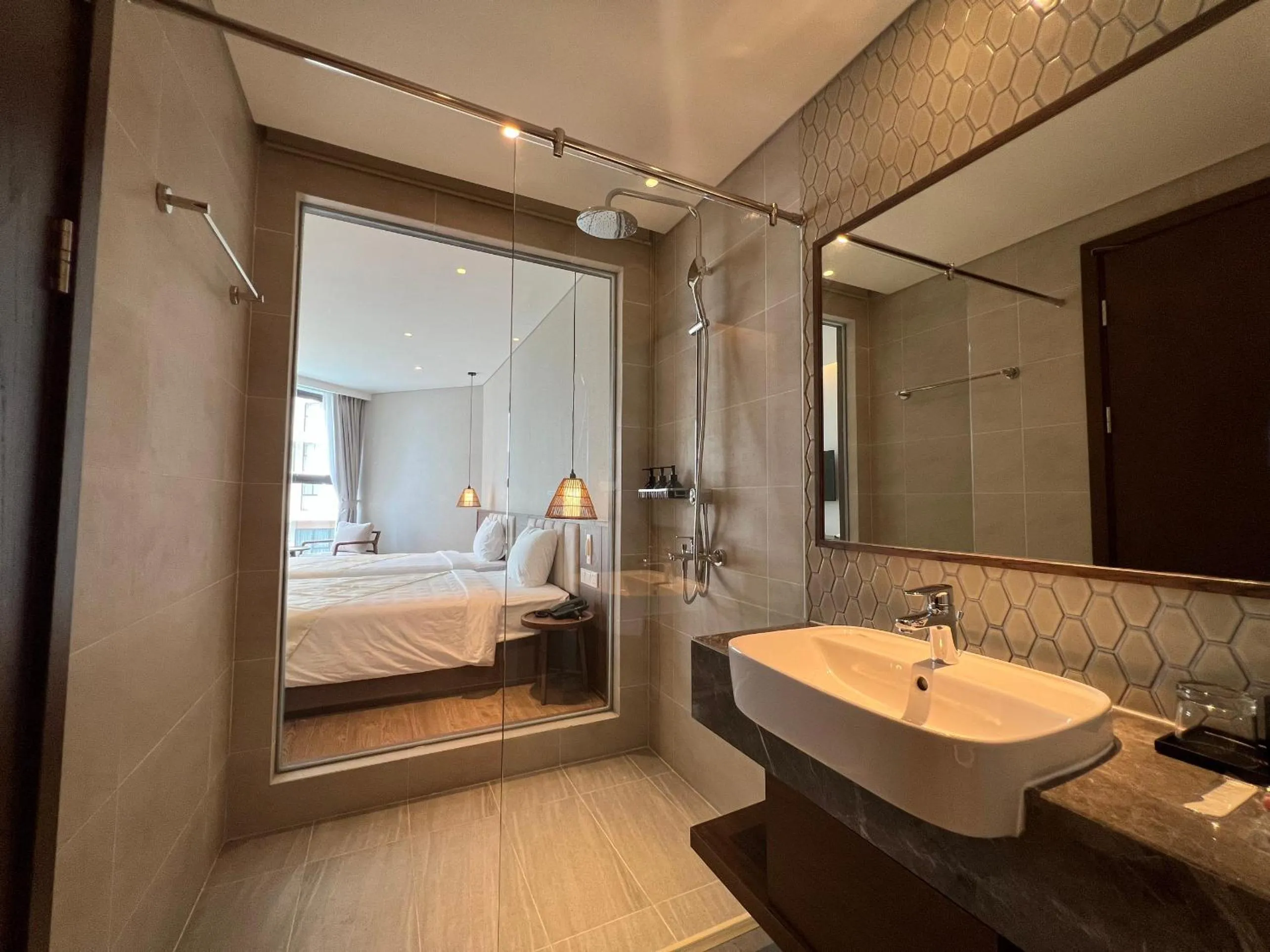 Shower, Bed in Mandala Cham Bay Mũi Né