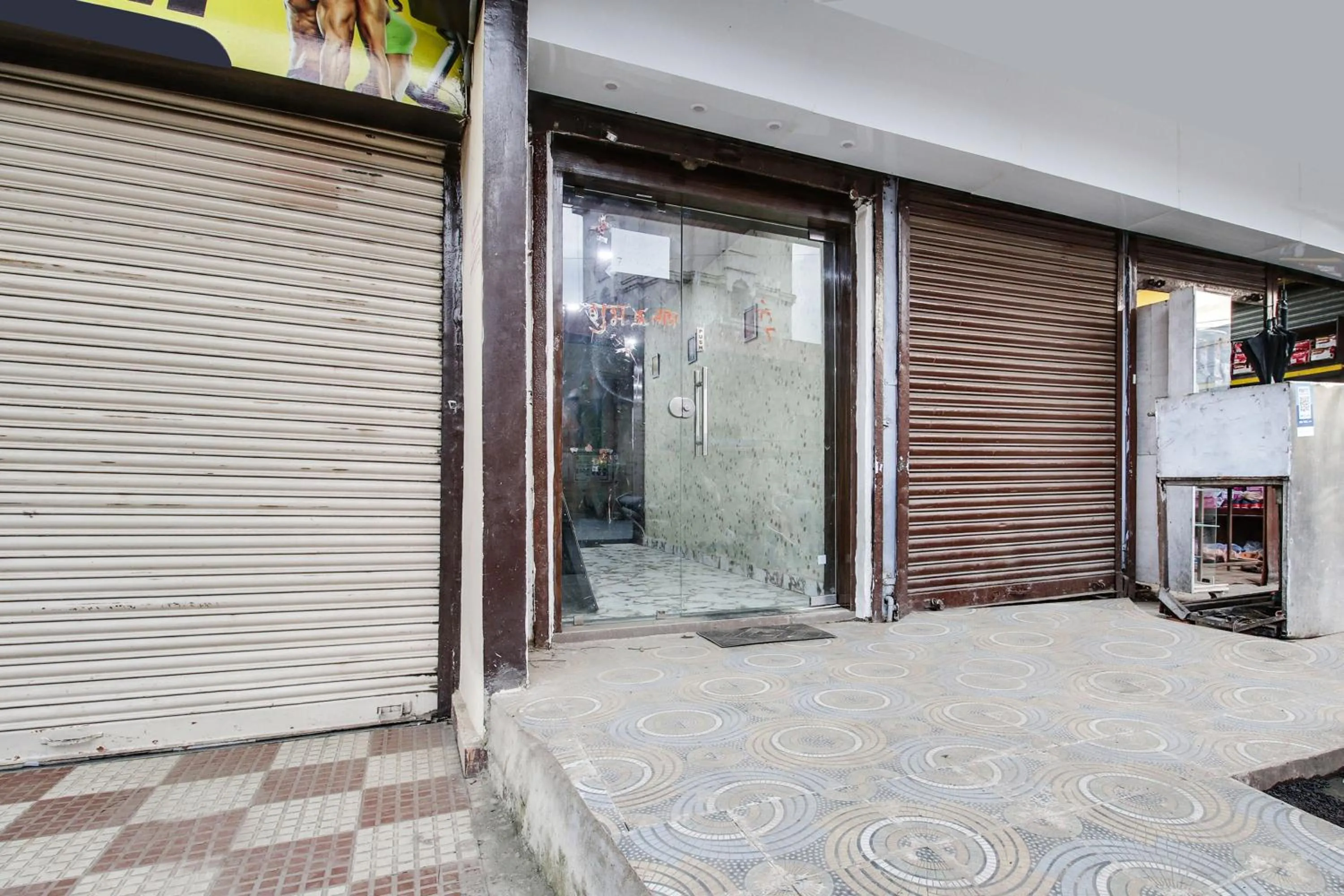 Facade/entrance in Hotel O by OYO Sawariya Regency
