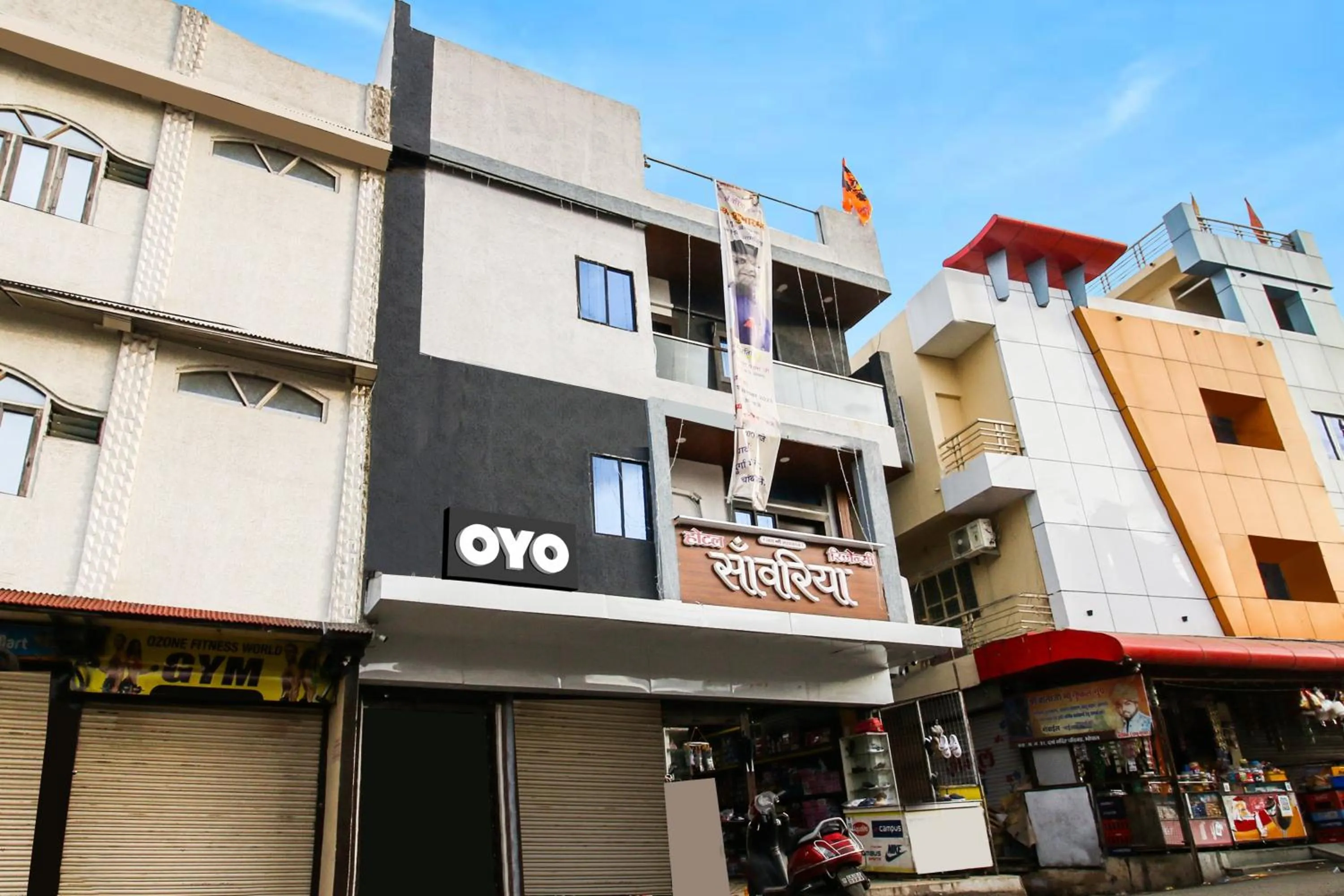 Facade/entrance in Hotel O by OYO Sawariya Regency