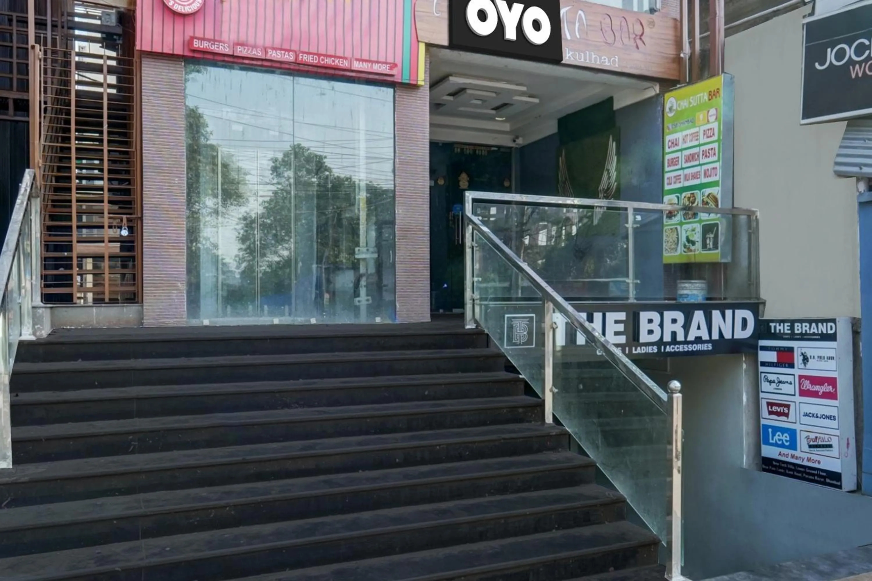 Facade/entrance in Super Hotel O 27 Degree Hotel