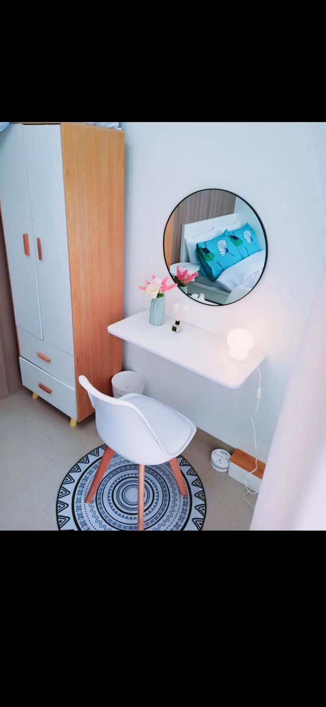 Shore 2 Residences 1BR Deluxe Room in MOA Complex