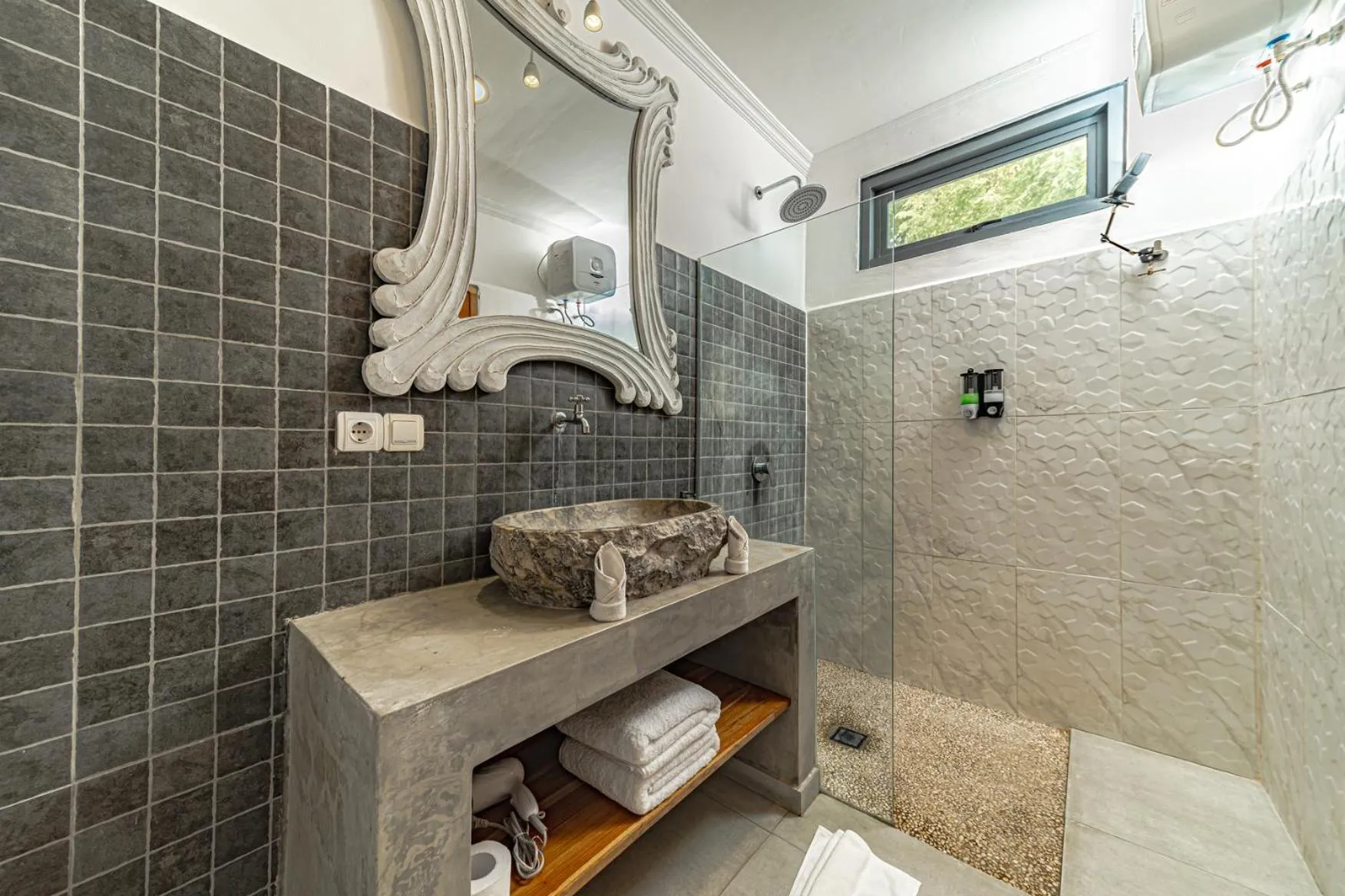 Bathroom in Komodo Suites Downtown