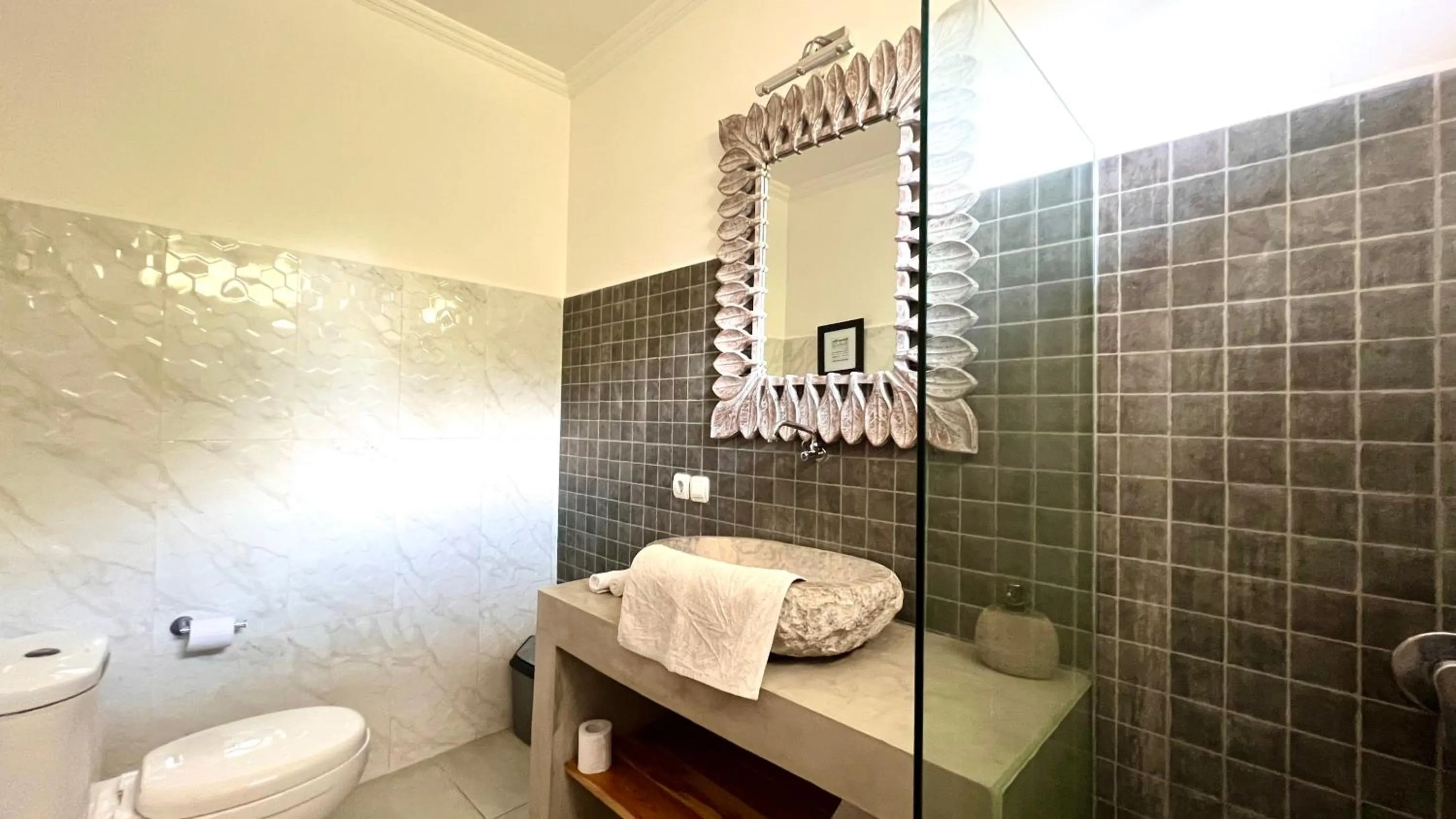 Bathroom in Komodo Suites Downtown