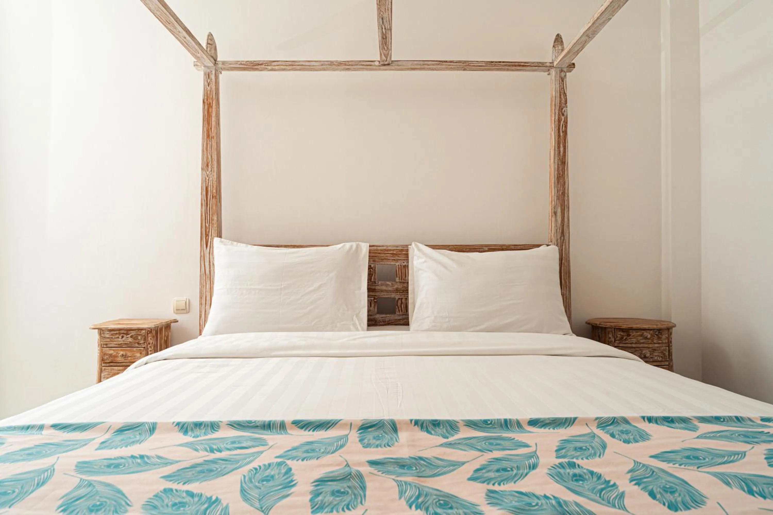 Bedroom, Bed in Komodo Suites Downtown