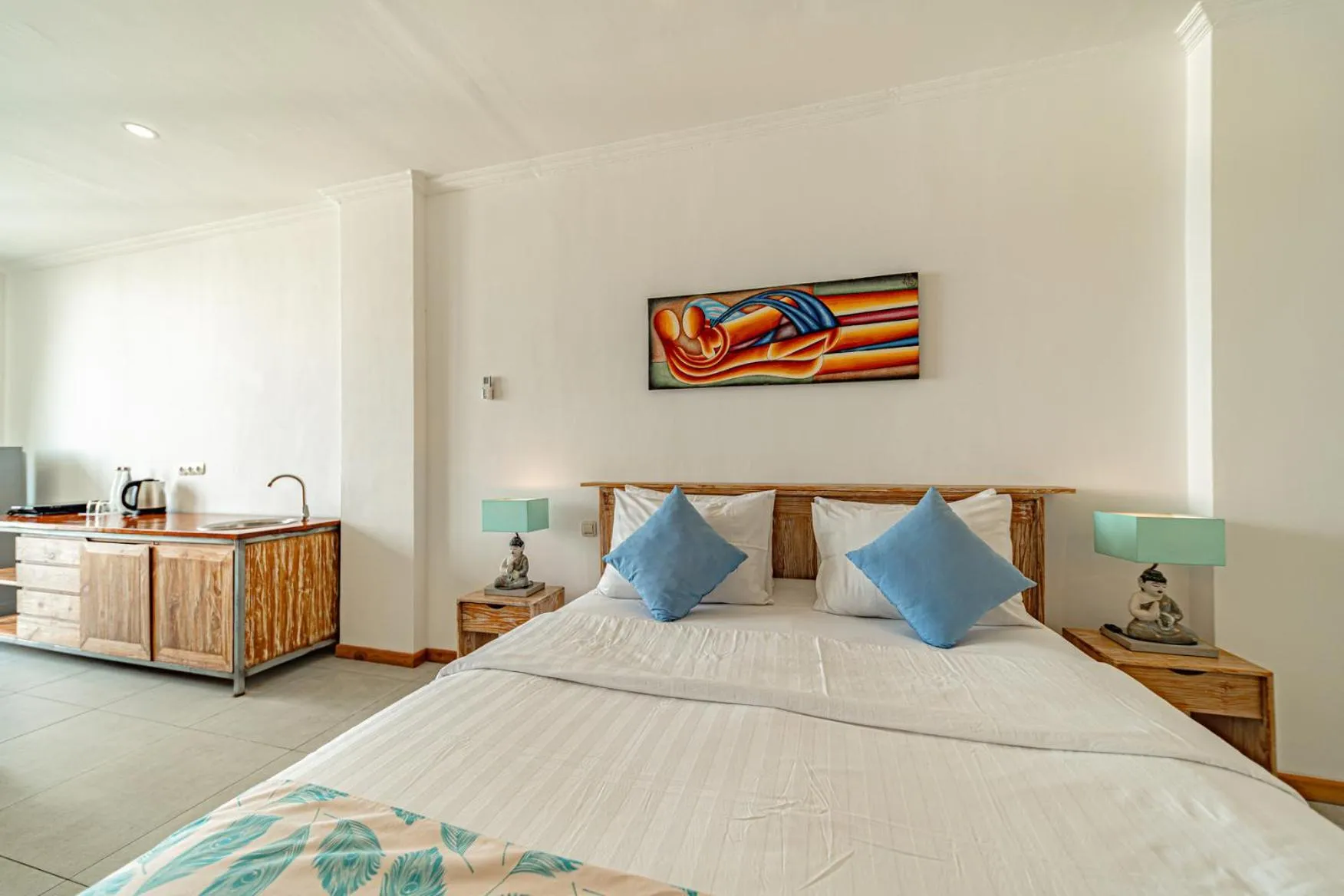 Bedroom, Bed in Komodo Suites Downtown