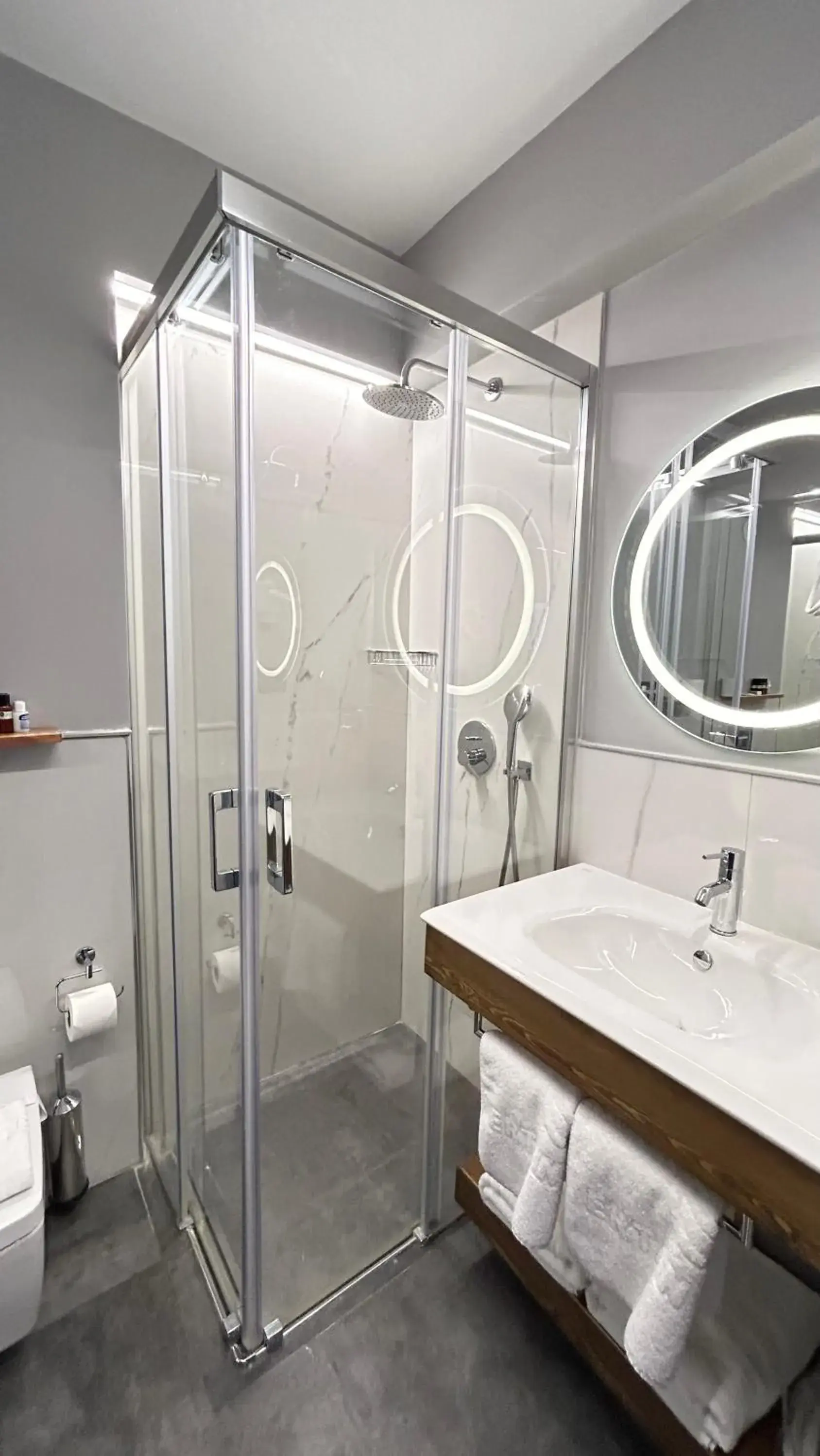 Double Room with Balcony and Sea View in ERTAN OTEL Double Room with Balcony and Sea View in ERTAN OTEL
