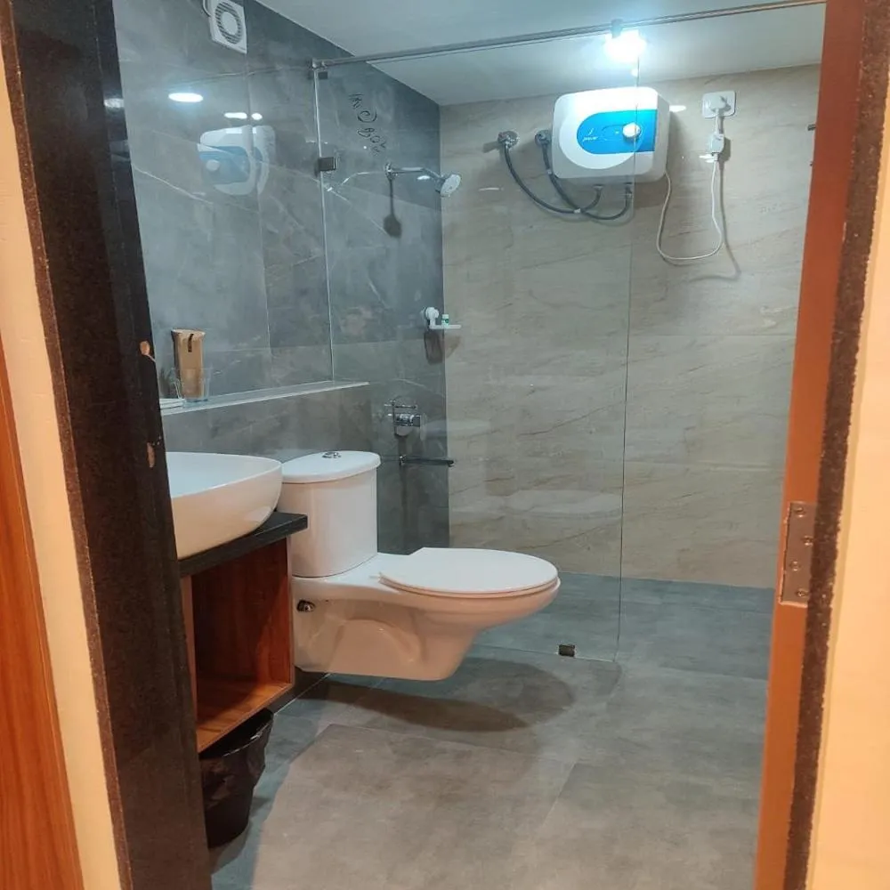 Bathroom in Grand Manor Suites