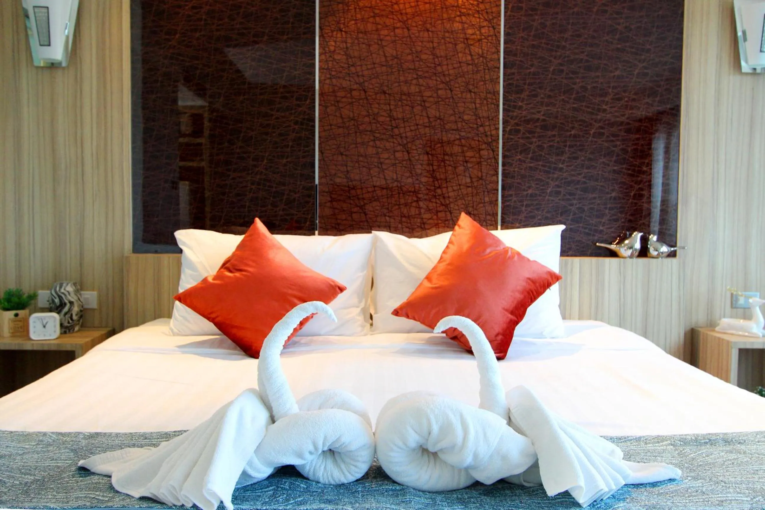 Bed in Coco Beach Hotel Jomtien Pattaya