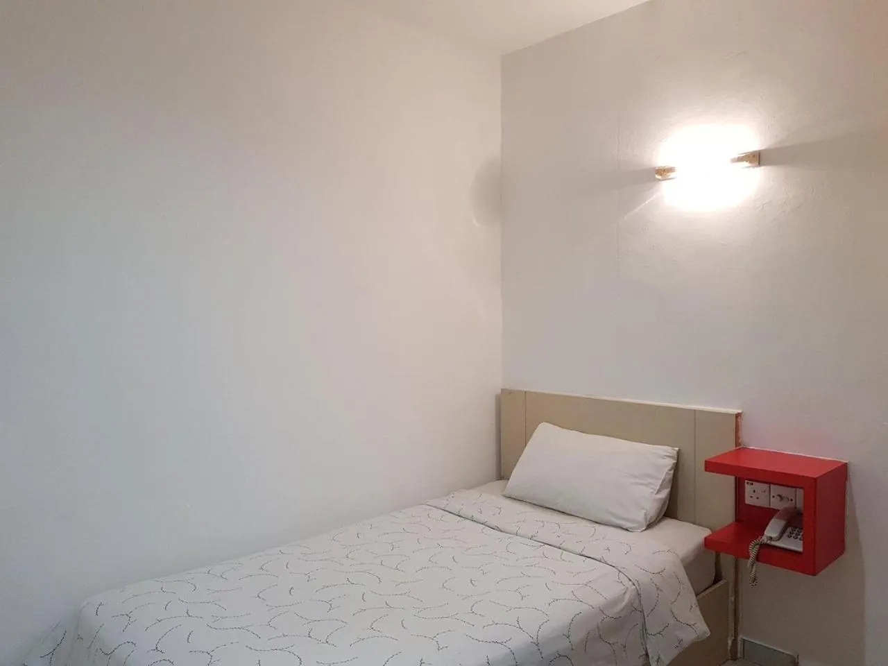 Bedroom, Bed in Kozi Hotel by Ardens - Danga Bay