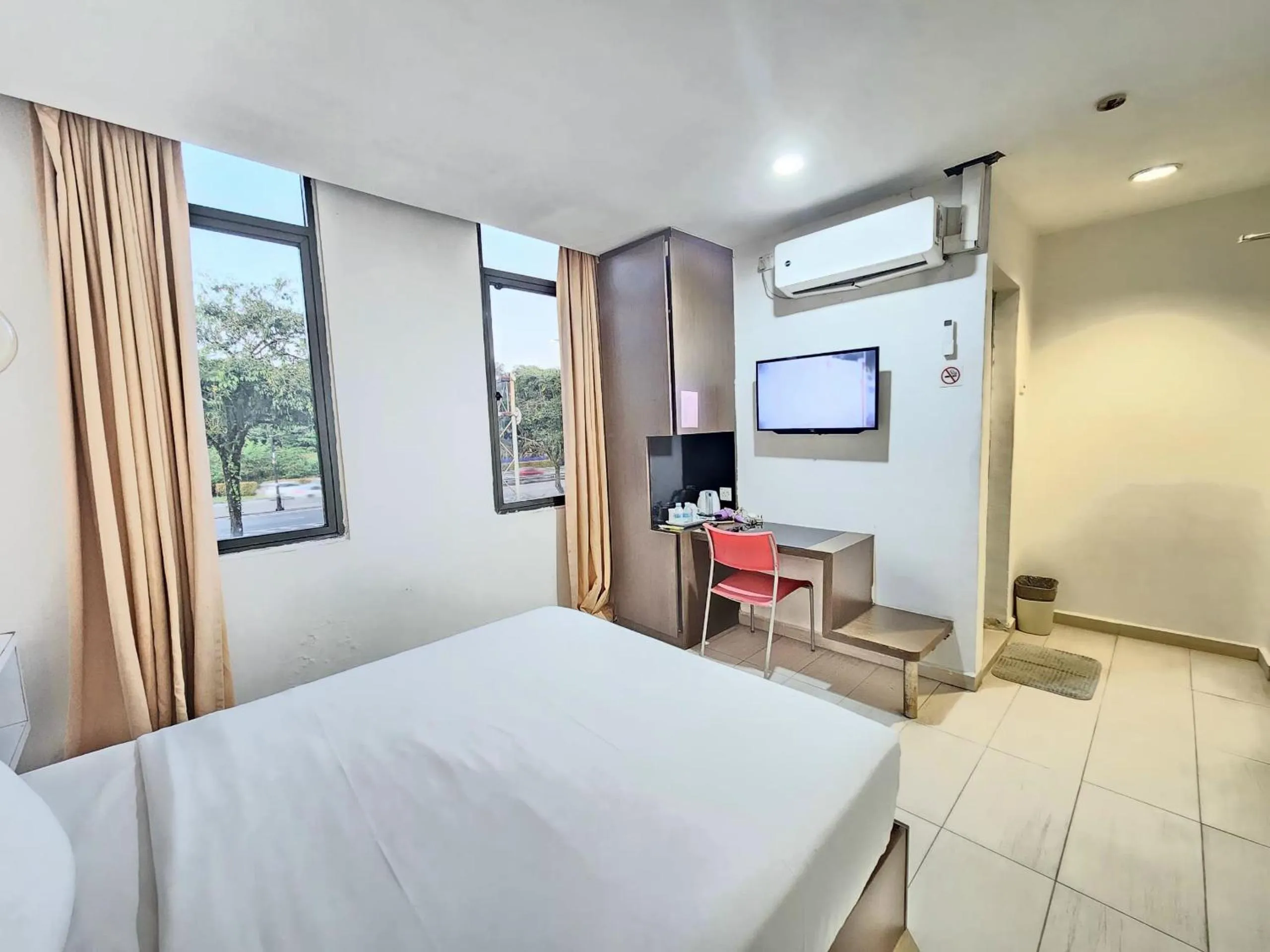 Bed in Kozi Hotel by Ardens - Danga Bay