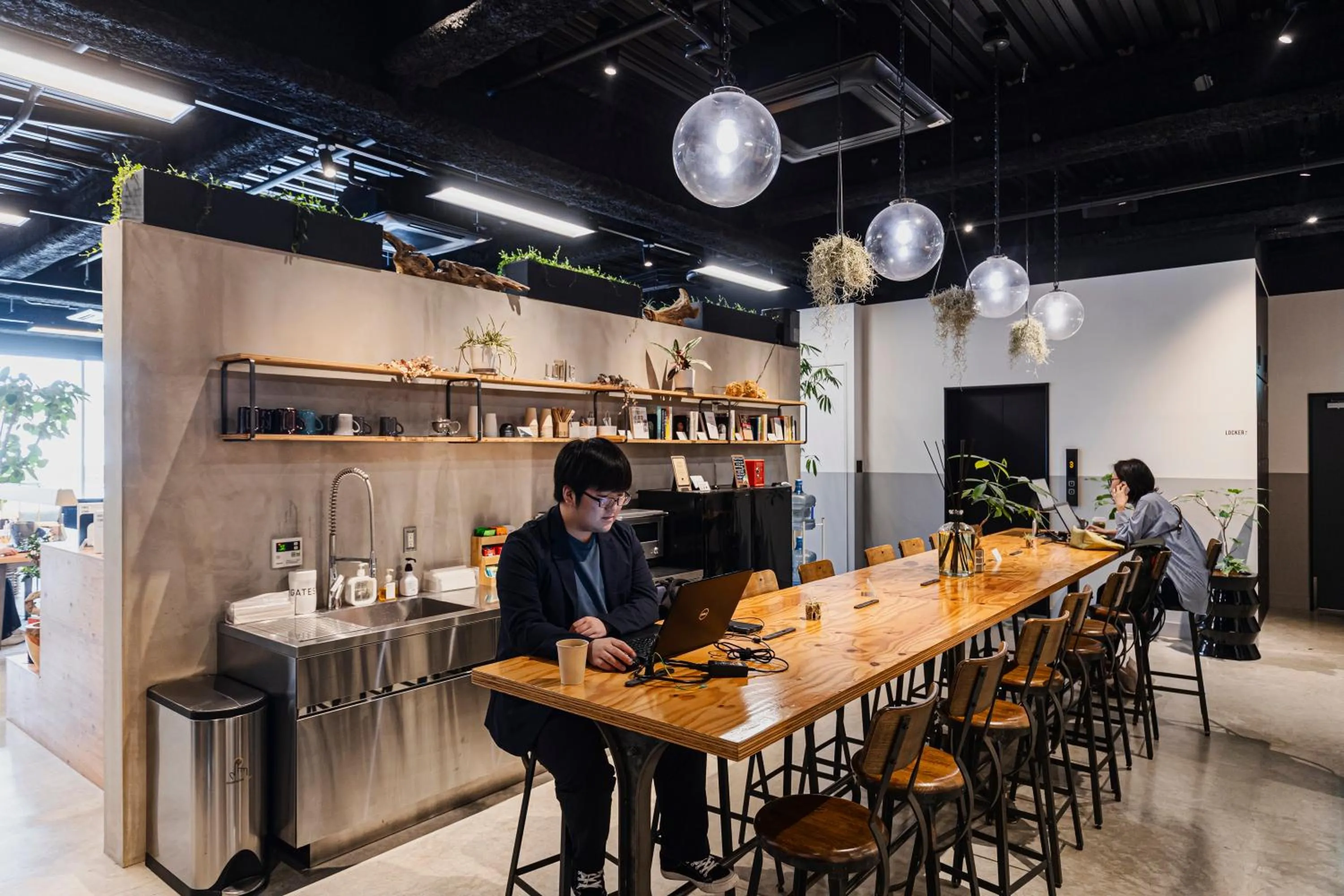 Area and facilities in H HOTEL