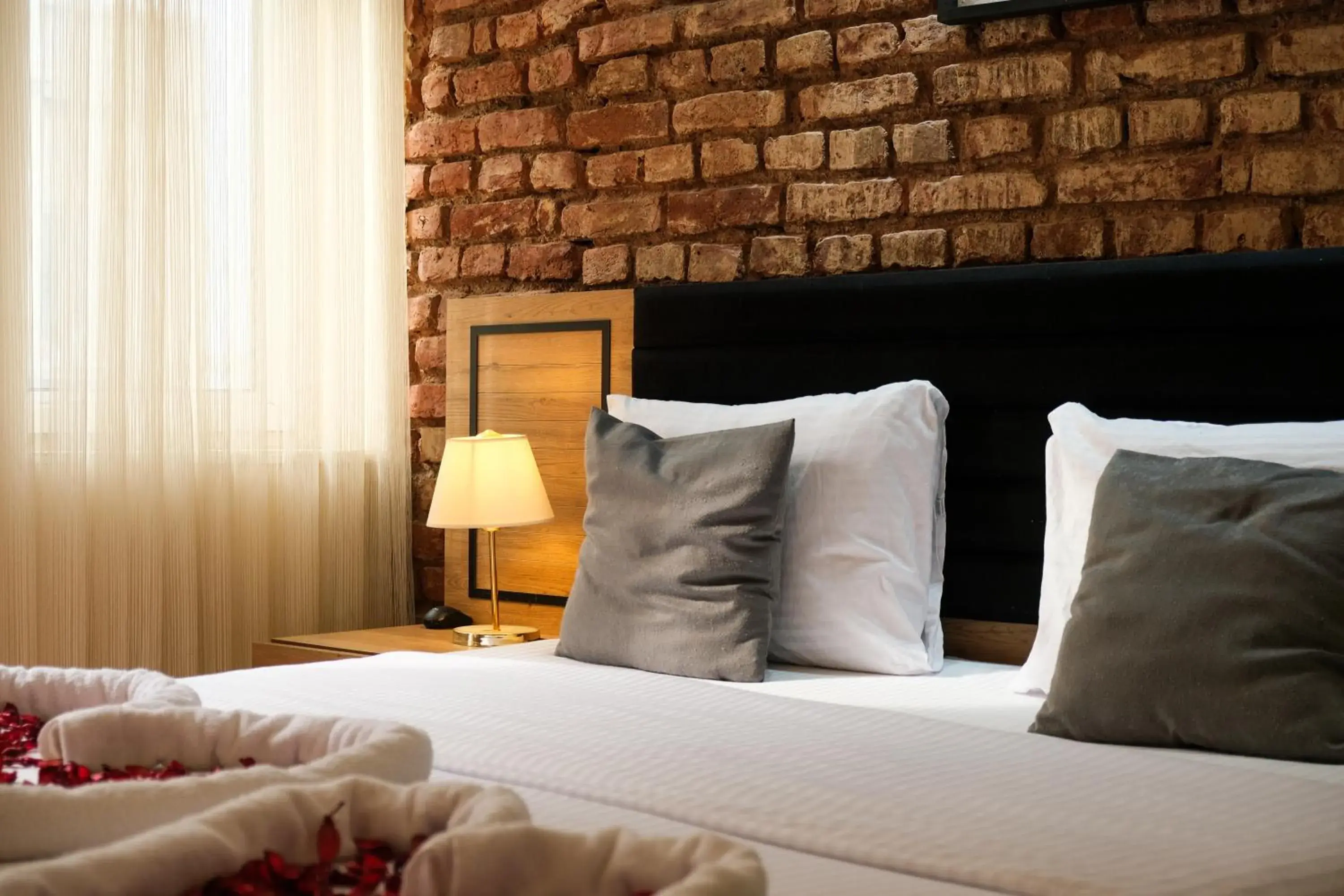 Quadruple Room in Taksim Nikea Suites 80 Quadruple Room in Taksim Nikea Suites 80