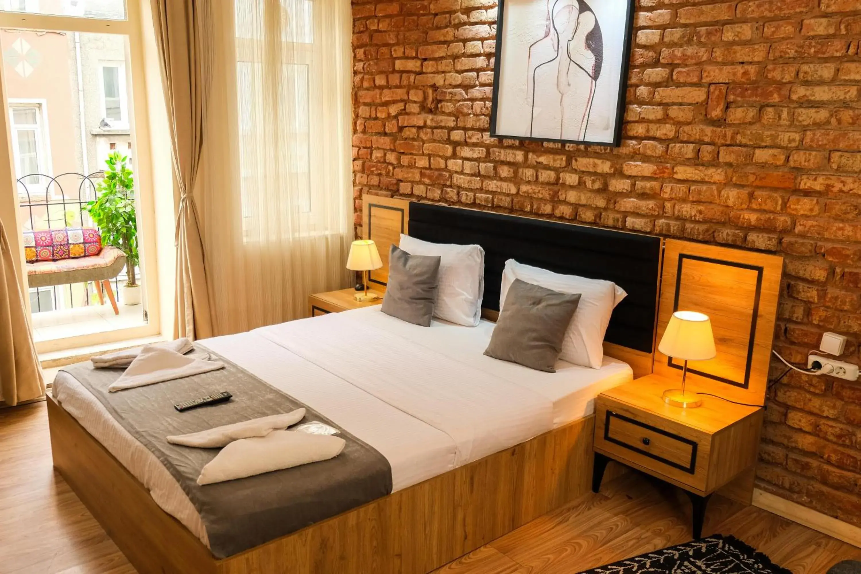 Bedroom, Bed in Taksim Nikea Suites 80 Bedroom, Bed in Taksim Nikea Suites 80