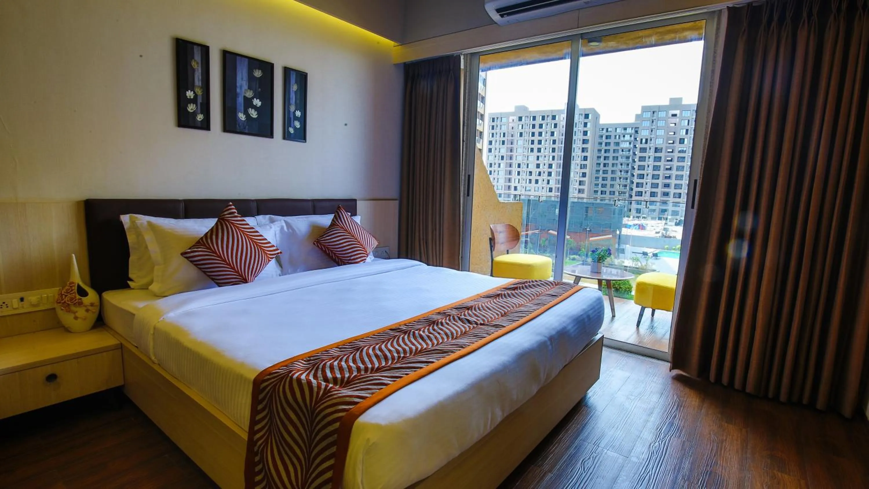 Bedroom, Bed in The Weekend Address