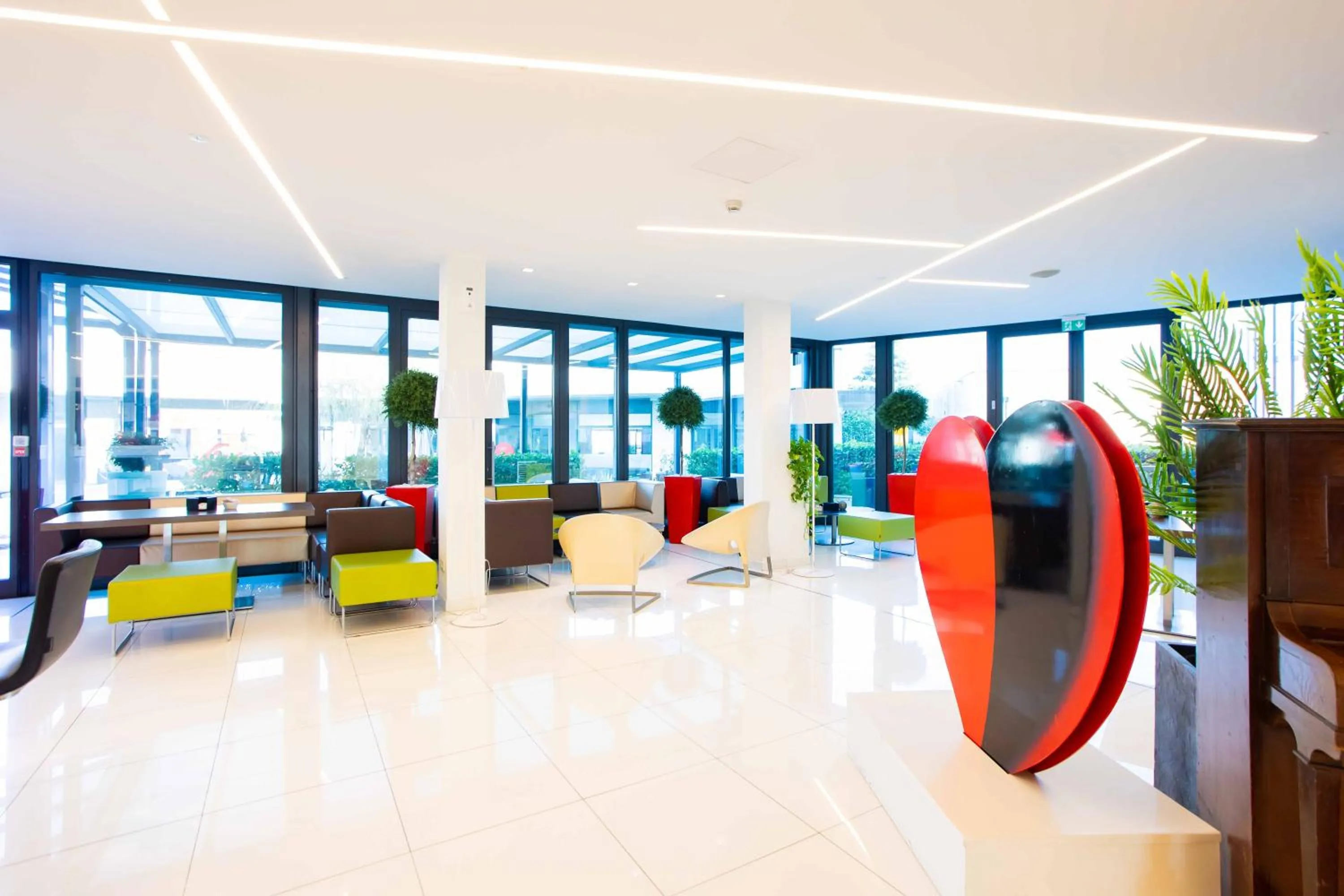 Lobby or reception in AN Hotel Milano Melegnano