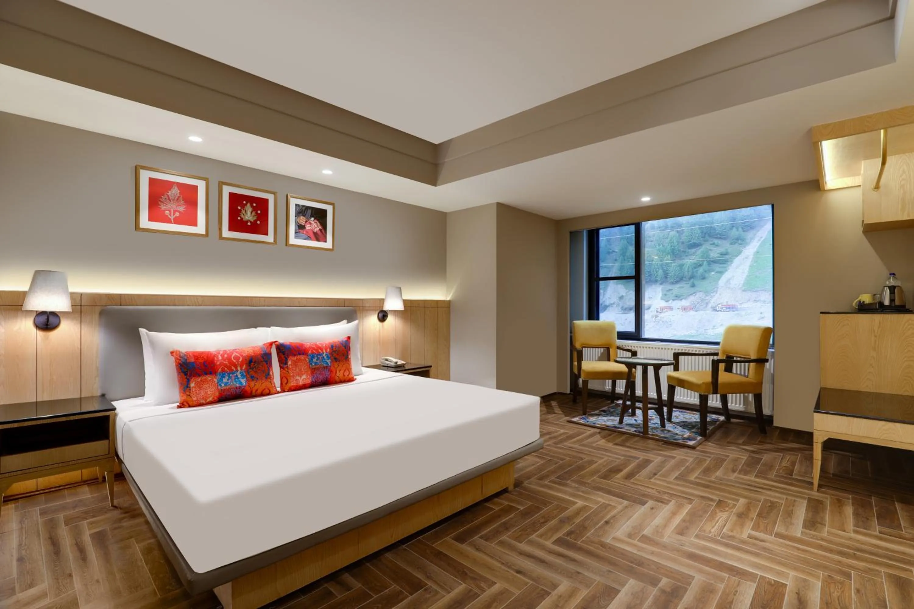 Bed in Lemon Tree Hotel, Sonmarg by the Riverside