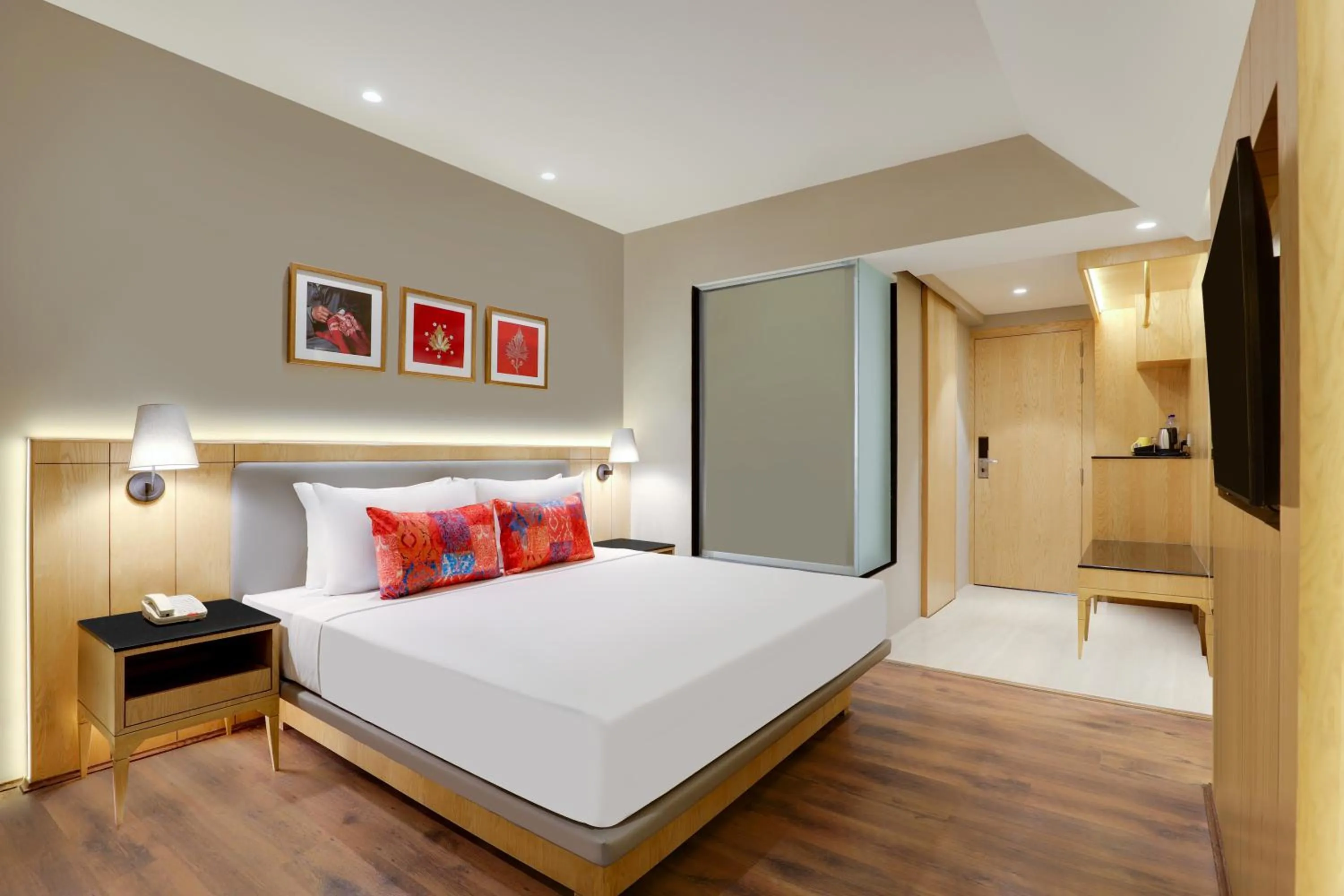 Bed in Lemon Tree Hotel, Sonmarg by the Riverside