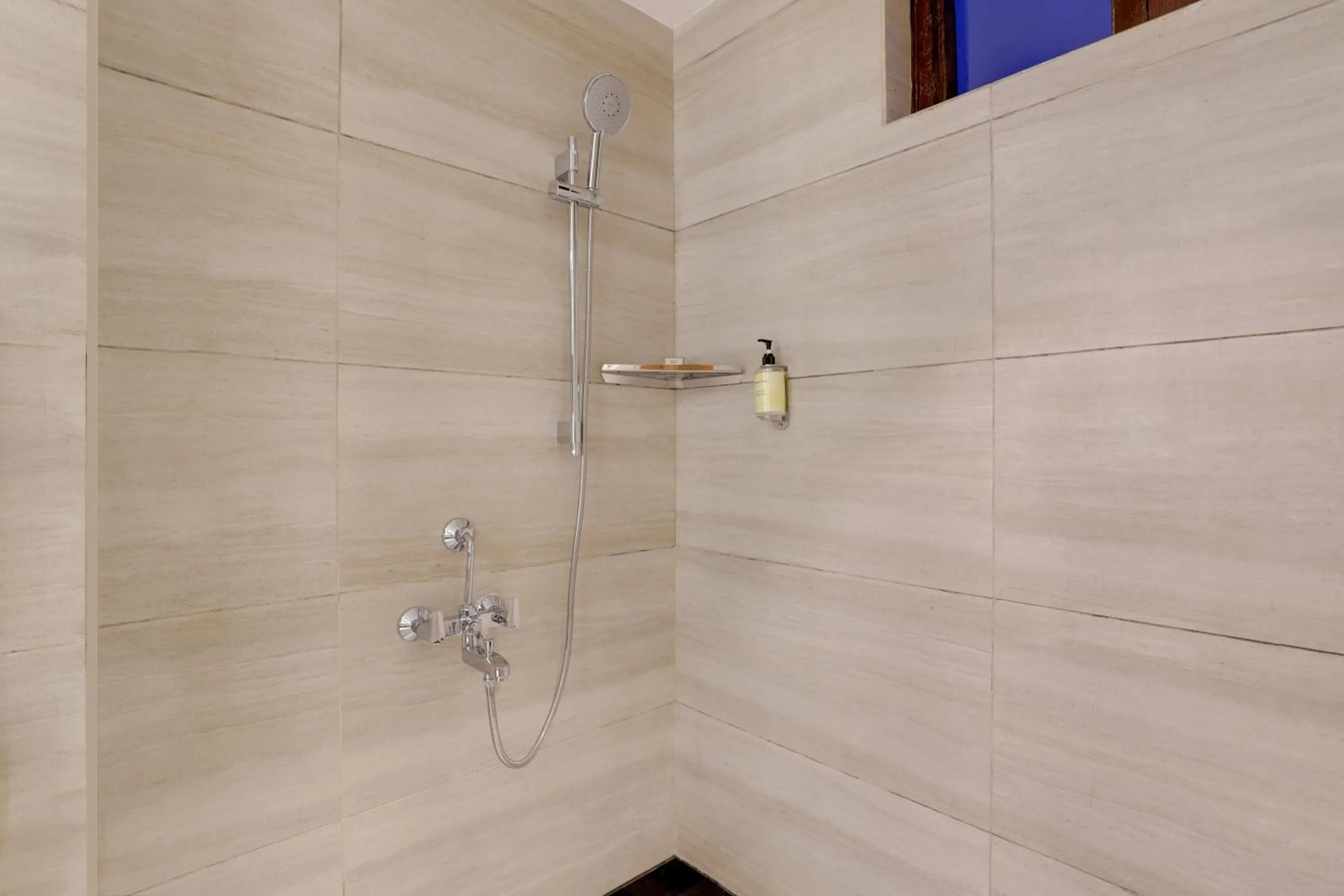 Lemon Tree Hotel, Sonmarg by the Riverside