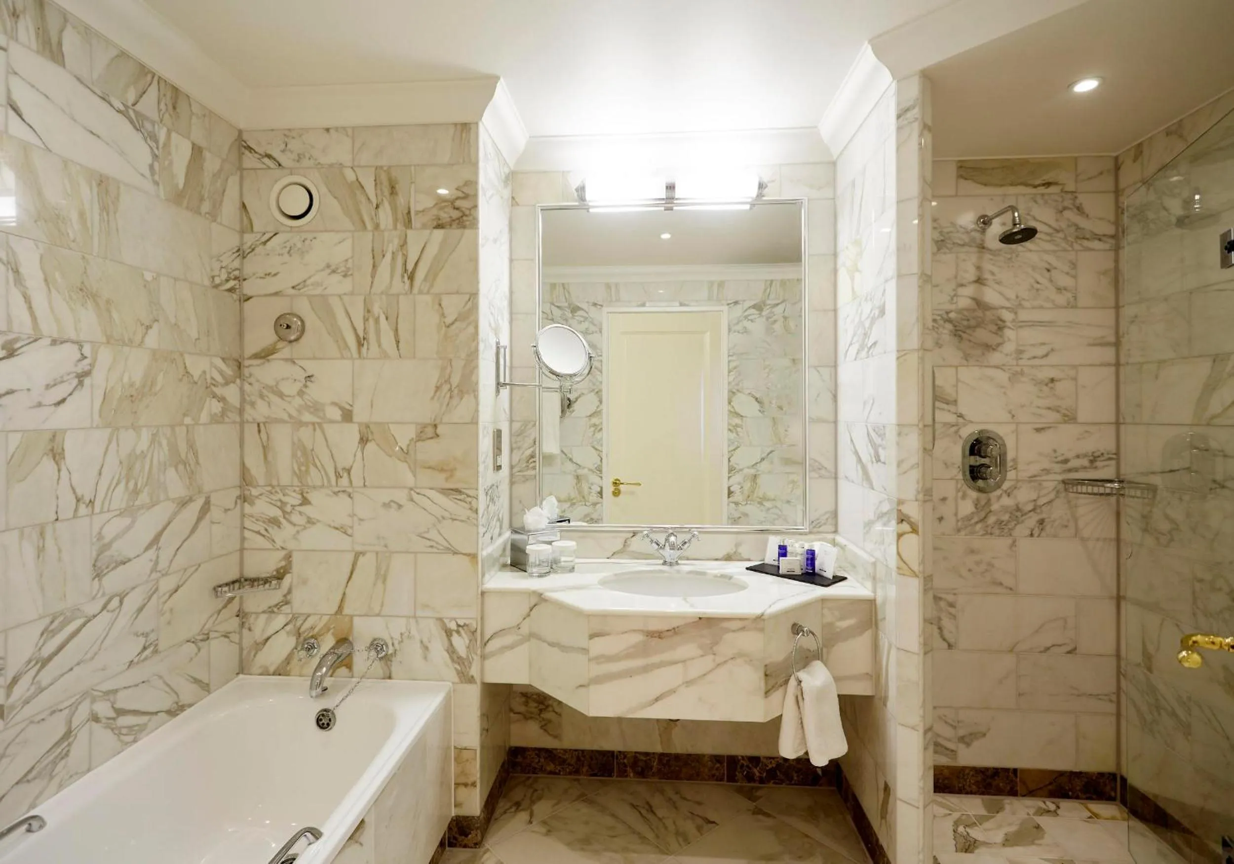 Bathroom in The Celtic Manor Resort