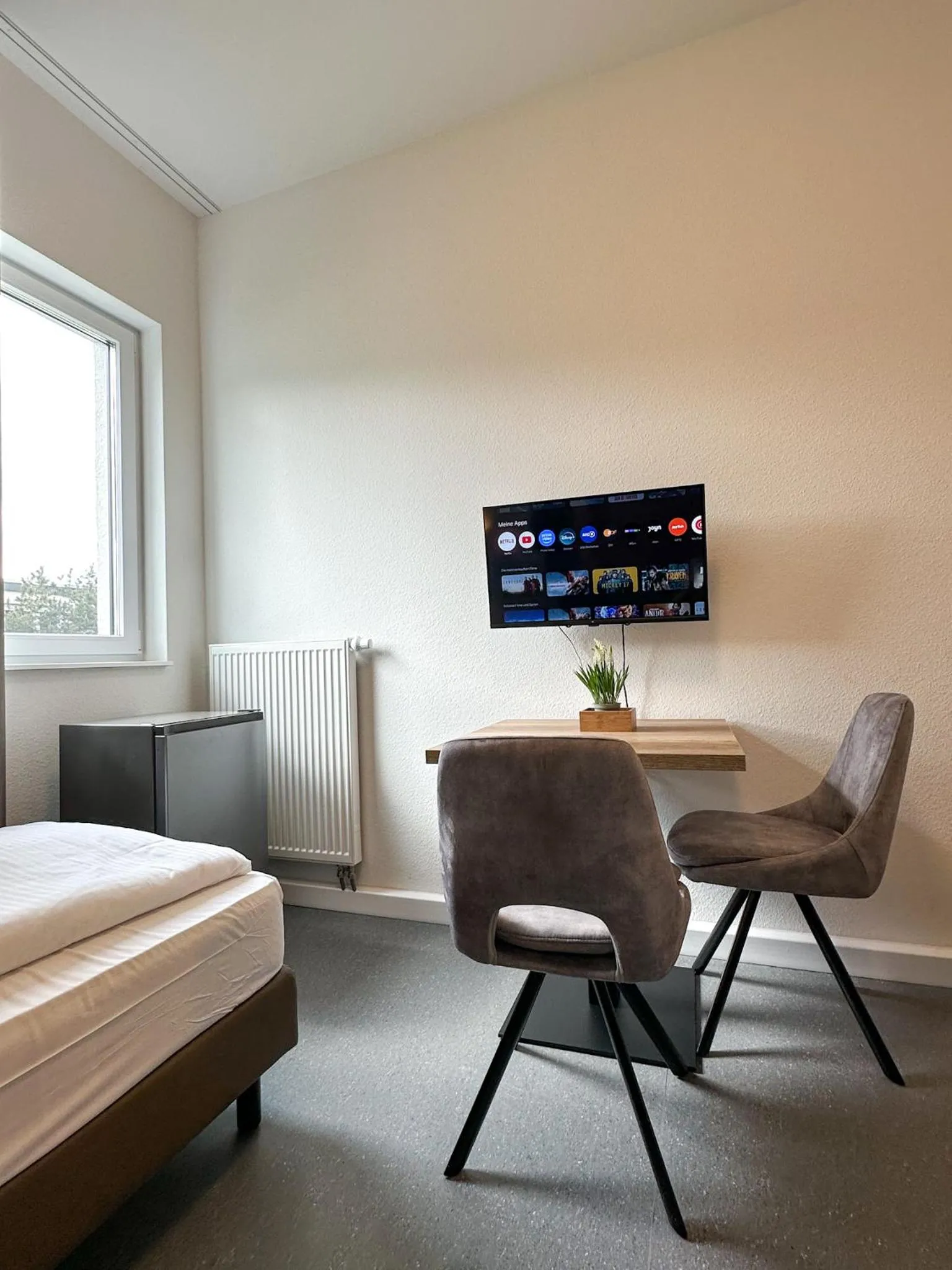 Longhouse Aparthotel