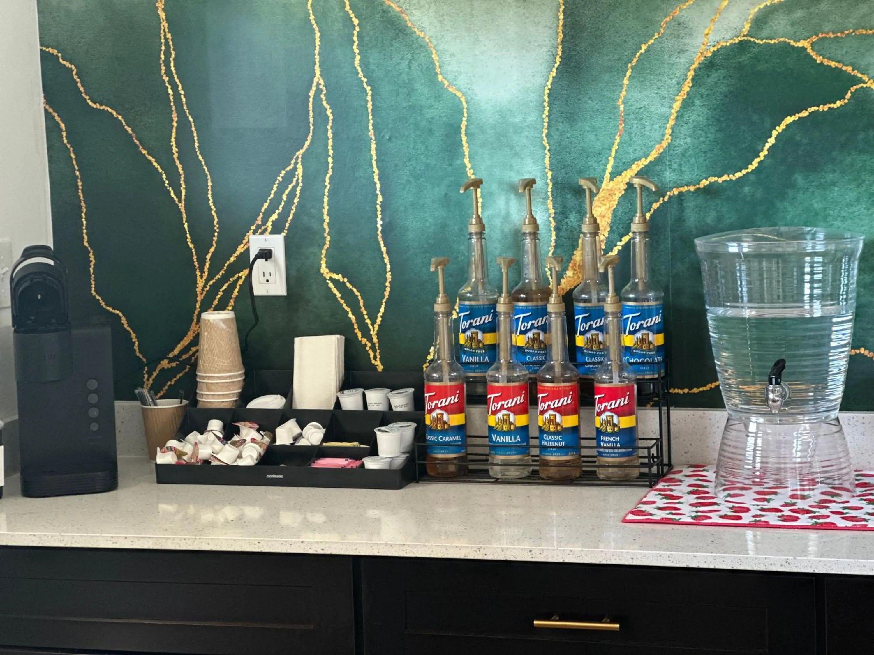 Breakfast in The Mallard Hotel & Suites