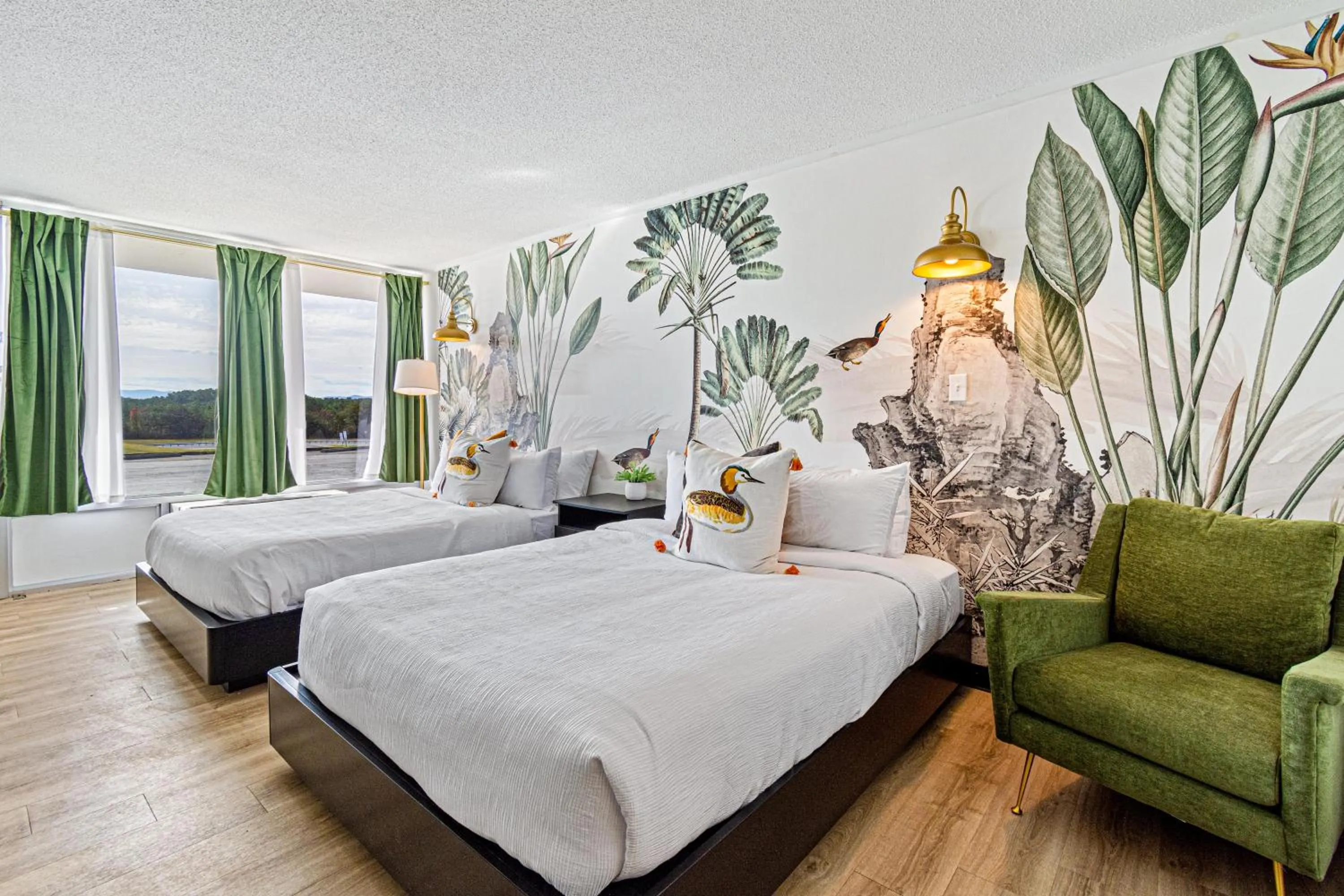 Bed in The Mallard Hotel & Suites