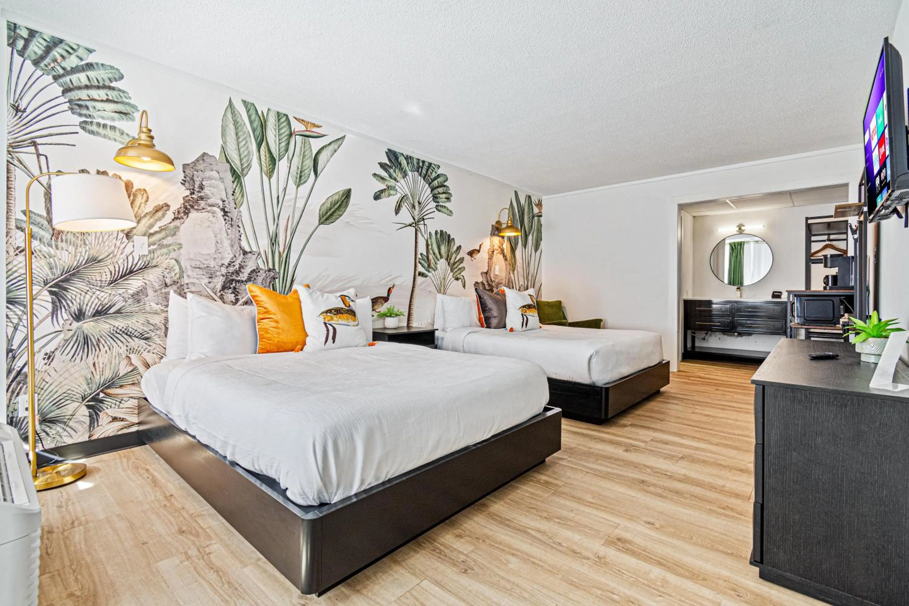 Bed in The Mallard Hotel & Suites