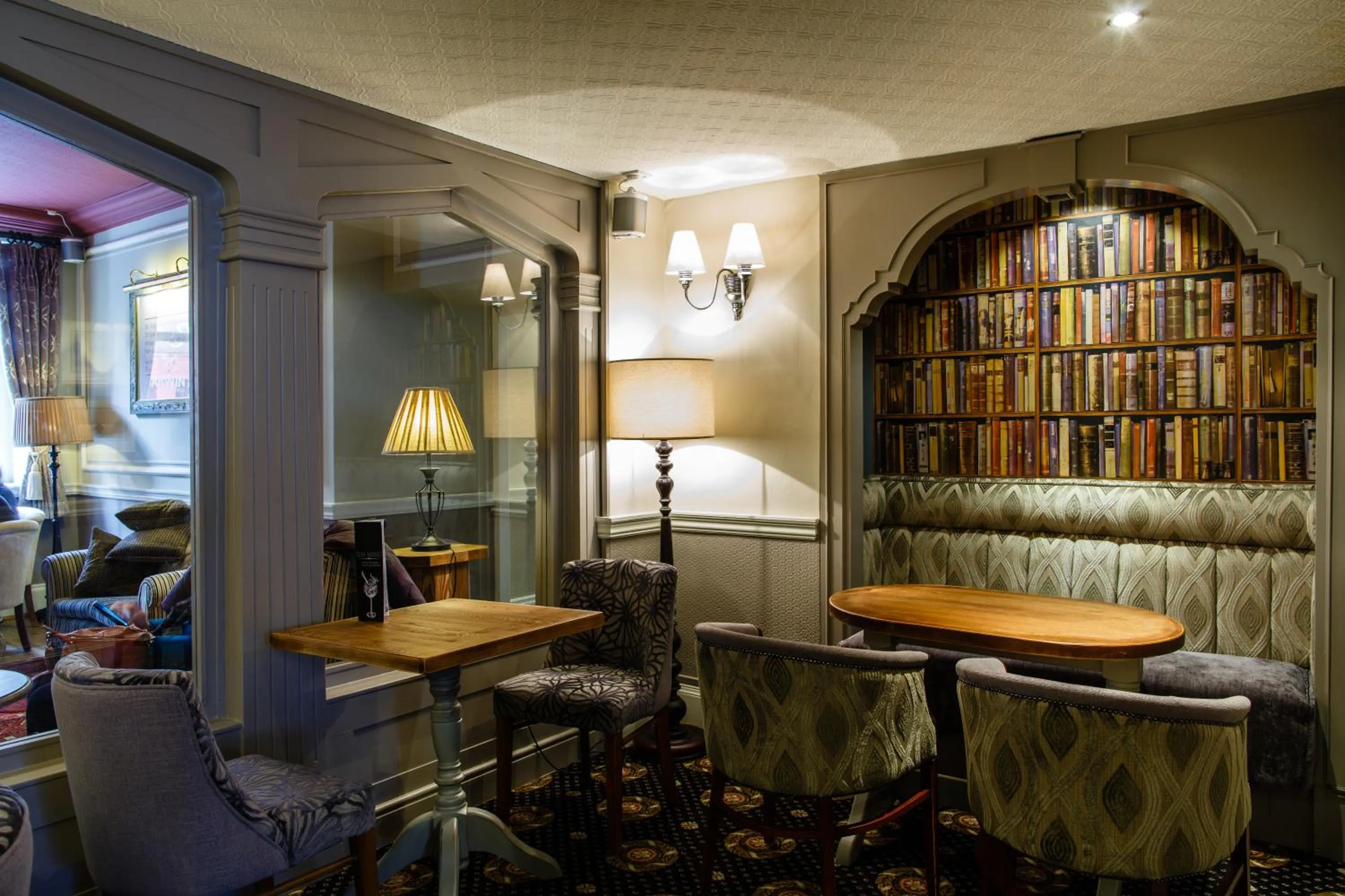 Lounge or bar in Best Western Lichfield City Centre The George Hotel