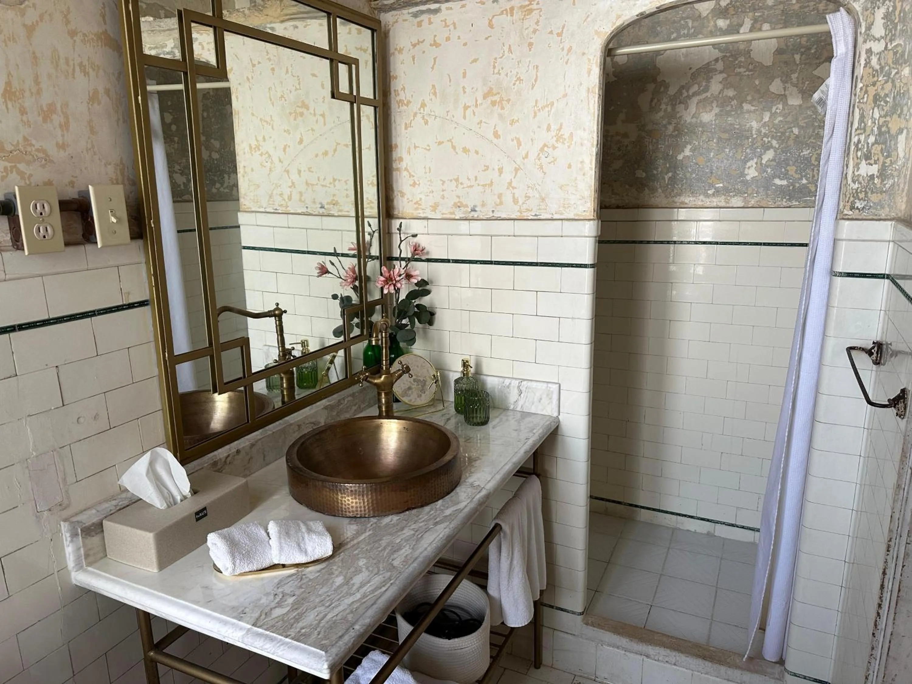 Bathroom in Historic House Hotel boutique