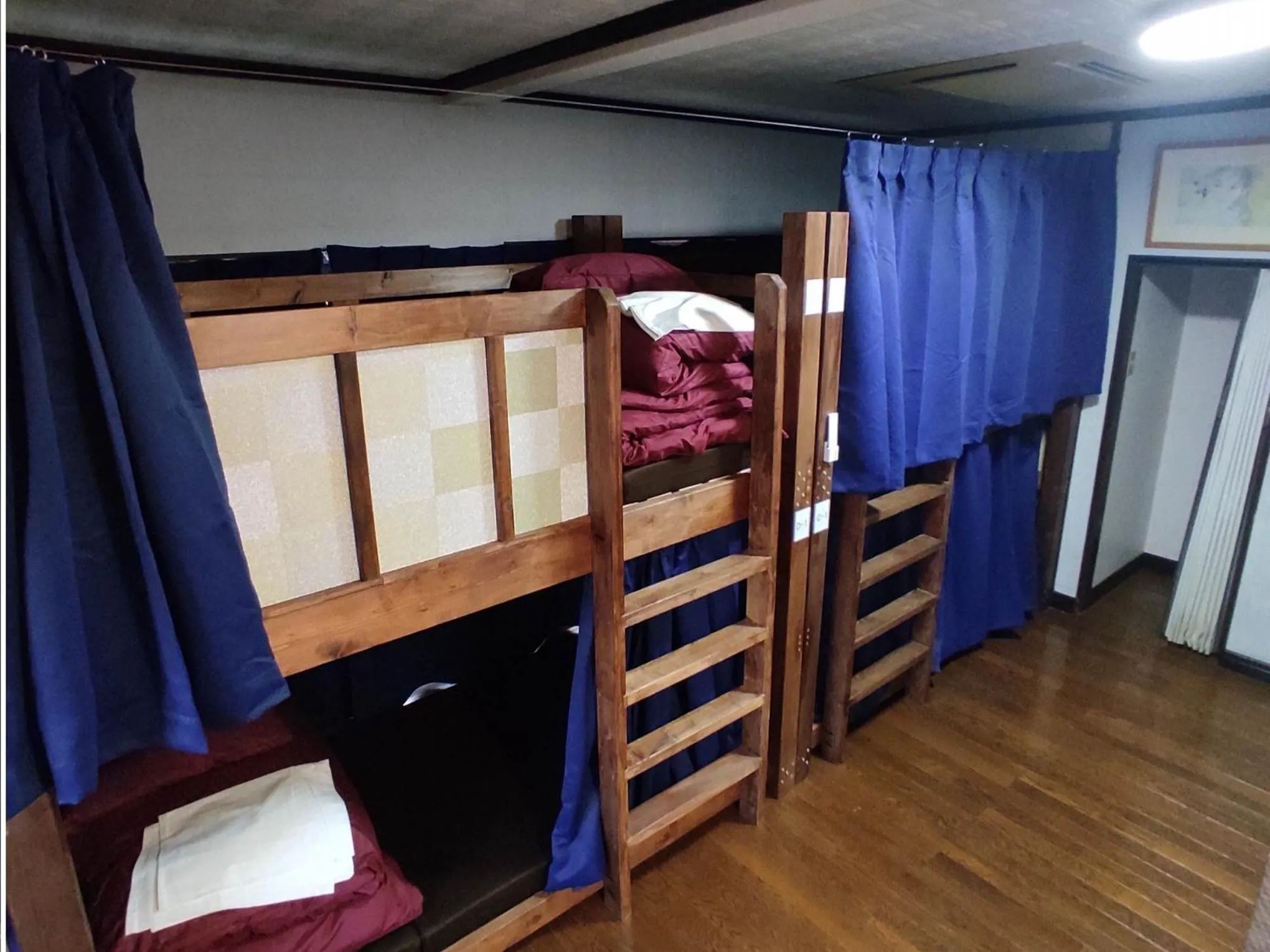 Photo of the whole room, Bed in Guesthouse Kincha 駅東口
