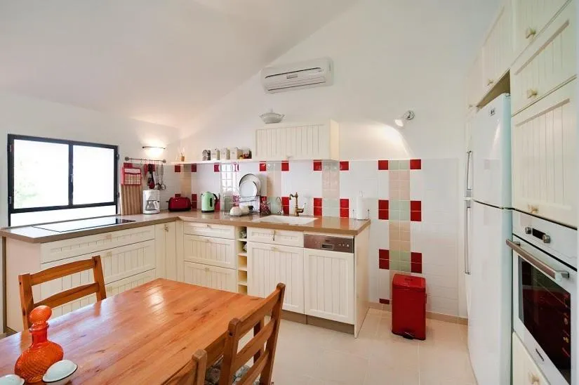 Kitchen or kitchenette, Kitchen/Kitchenette in Lovely 2BR Apt w Balcony in Neve Tzedek Area Sea N' Rent