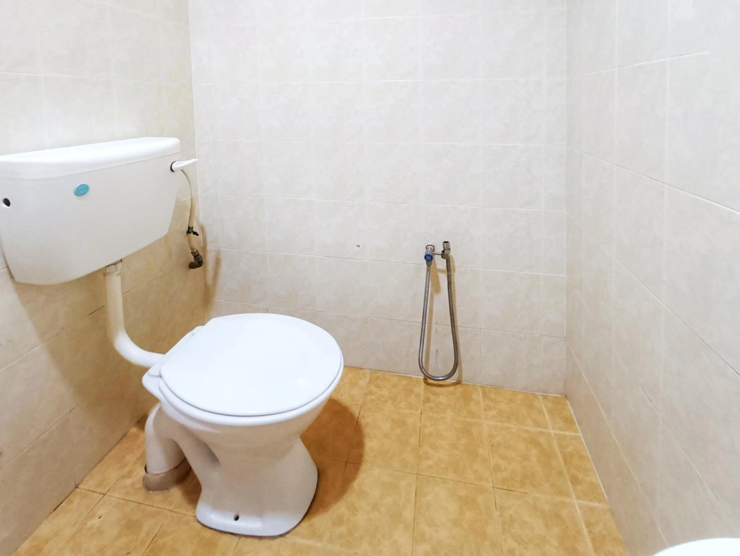 Toilet in Chalet Yunie Marang by RVH