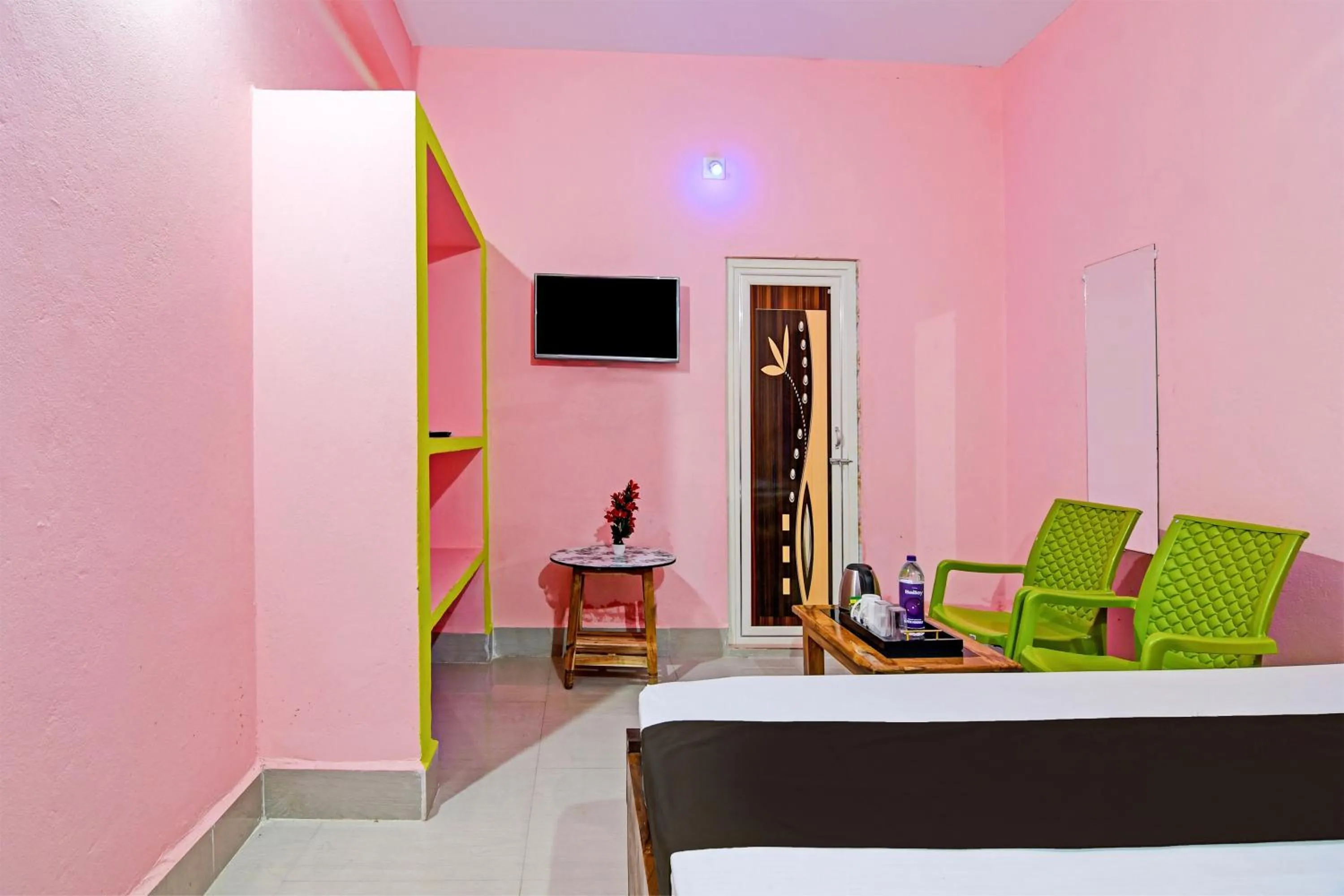 Bedroom in Super Hotel O Khushi Guest House