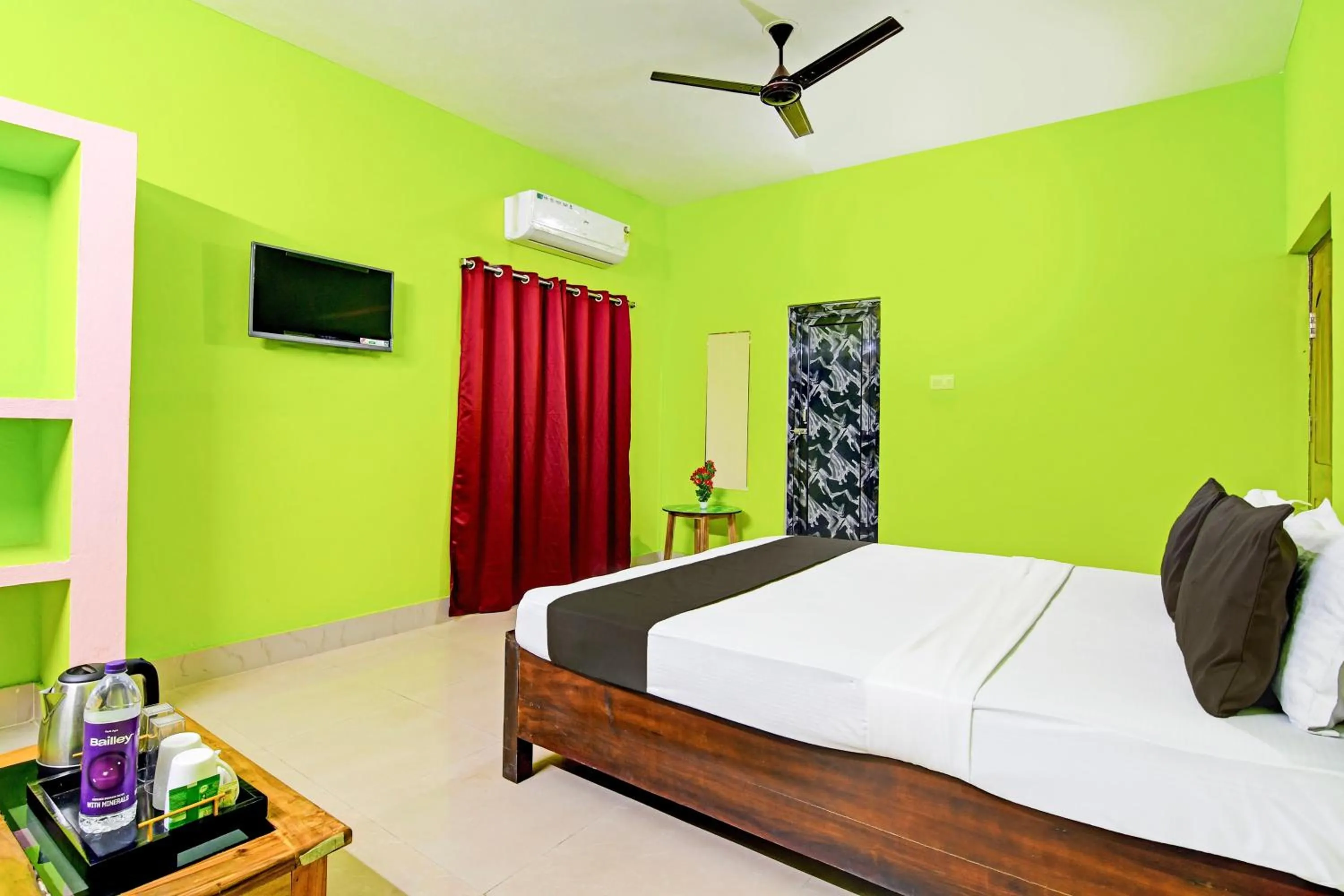 Bedroom, Bed in Super Hotel O Khushi Guest House