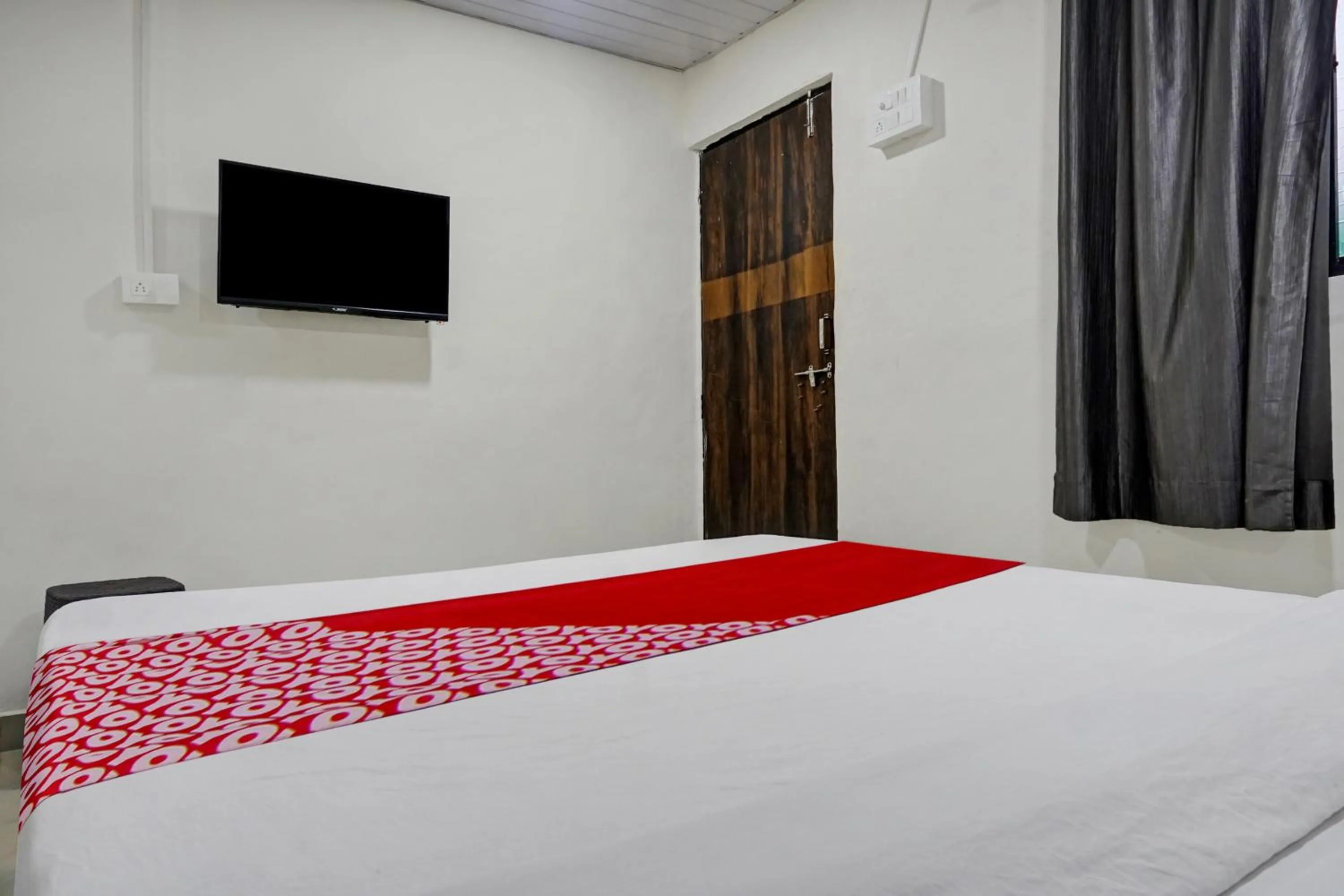 Bedroom, Bed in Hotel O Metro View