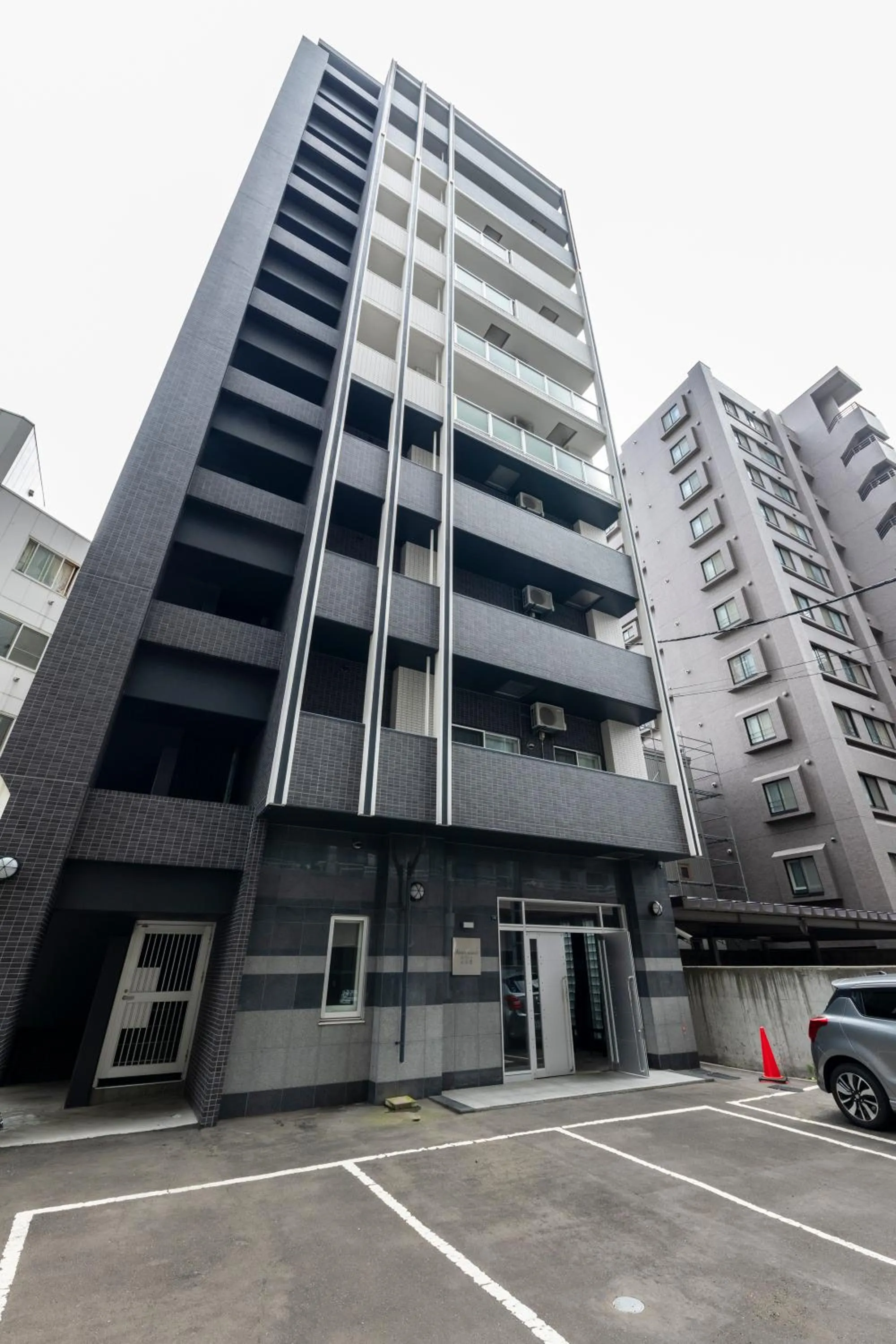Property building in Estrella