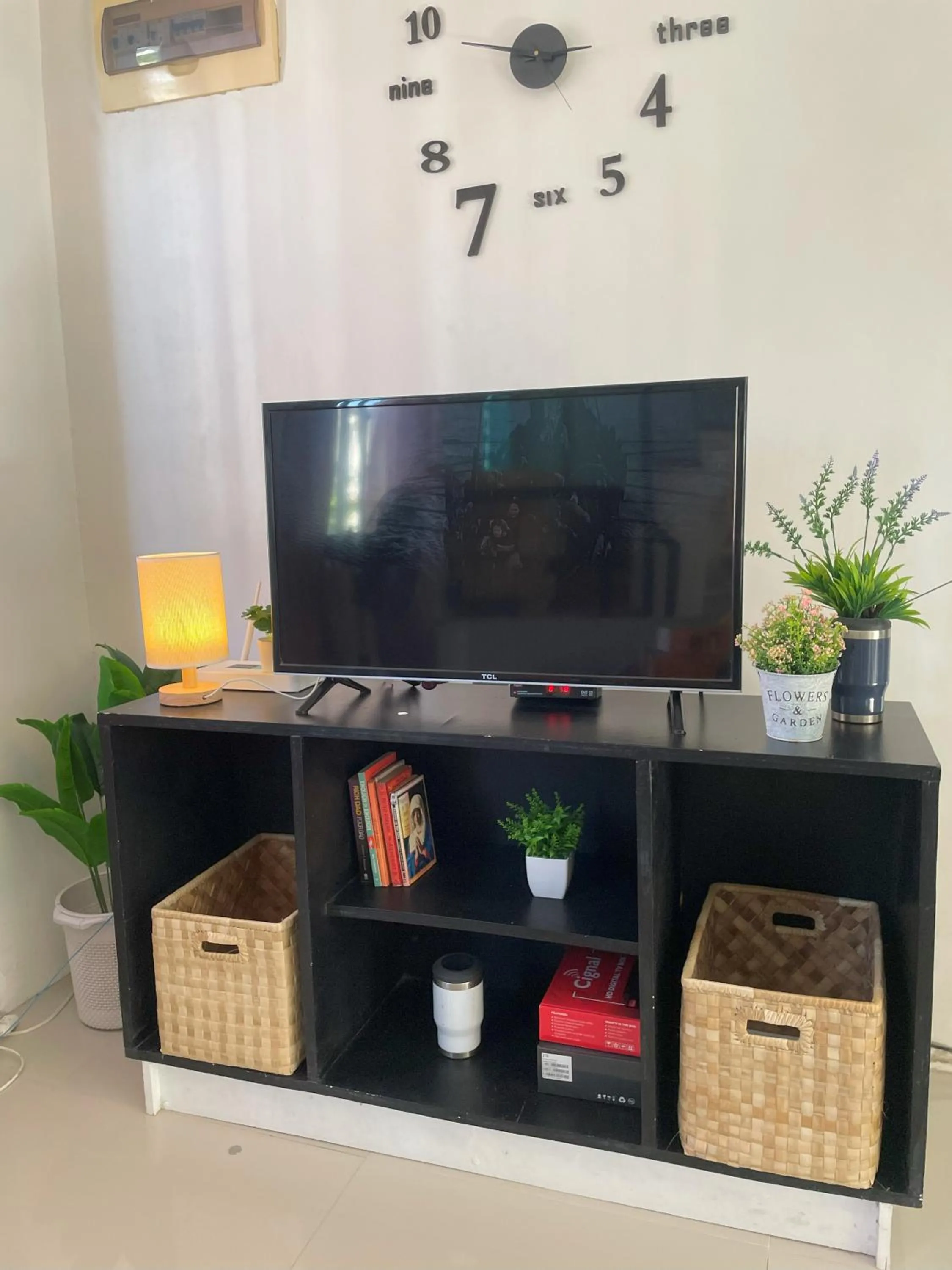 House In Subdivision- Lapu-Lapu City Near Airport and CCLEX