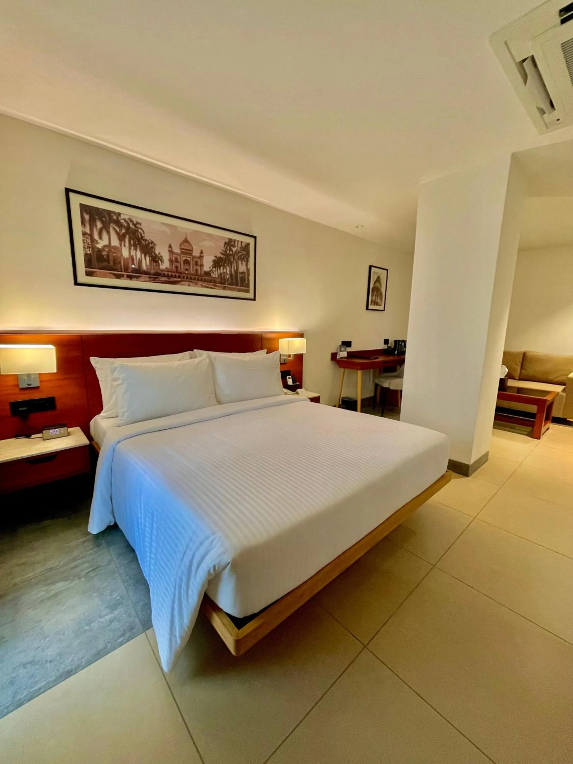 Bedroom, Bed in Best Western Maharani Bagh New Delhi