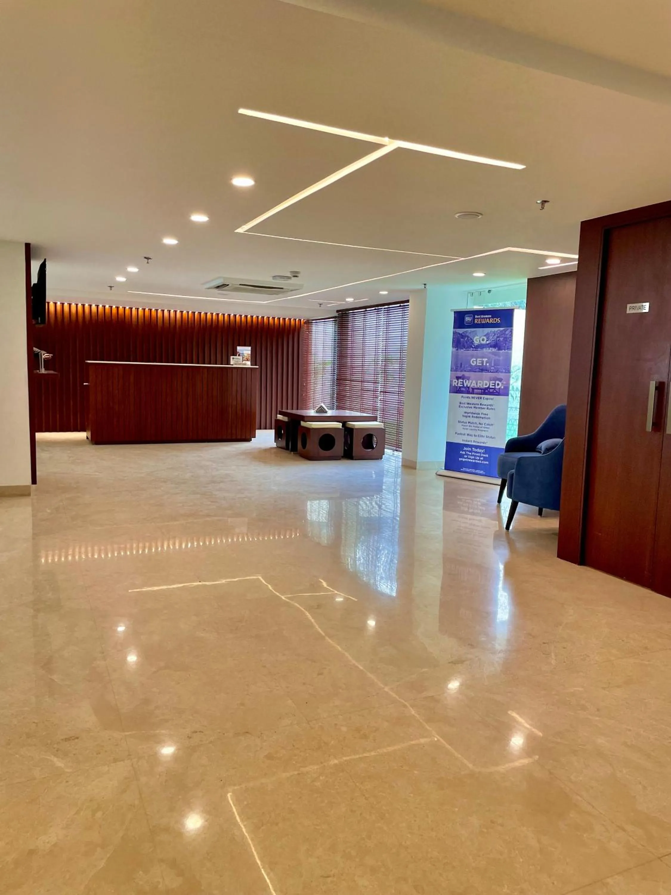 Lobby or reception in Best Western Maharani Bagh New Delhi
