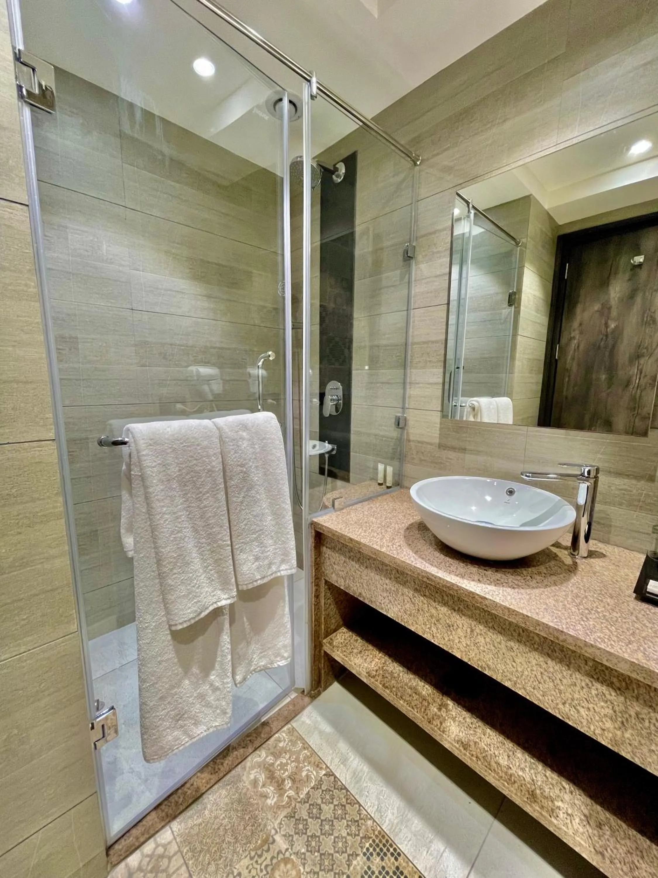 Bathroom in Best Western Maharani Bagh New Delhi