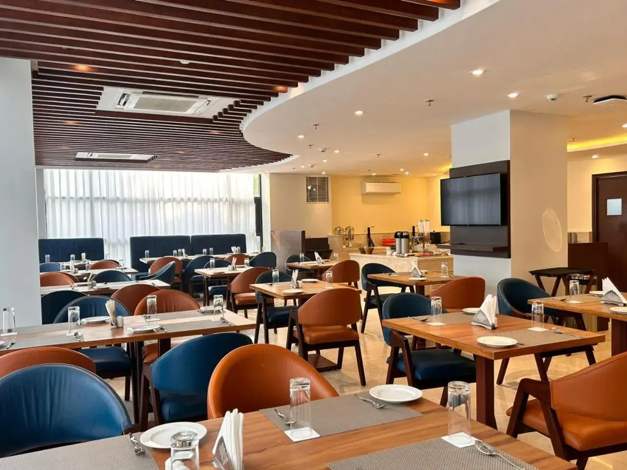 Restaurant/places to eat in Best Western Maharani Bagh New Delhi Restaurant/places to eat in Best Western Maharani Bagh New Delhi